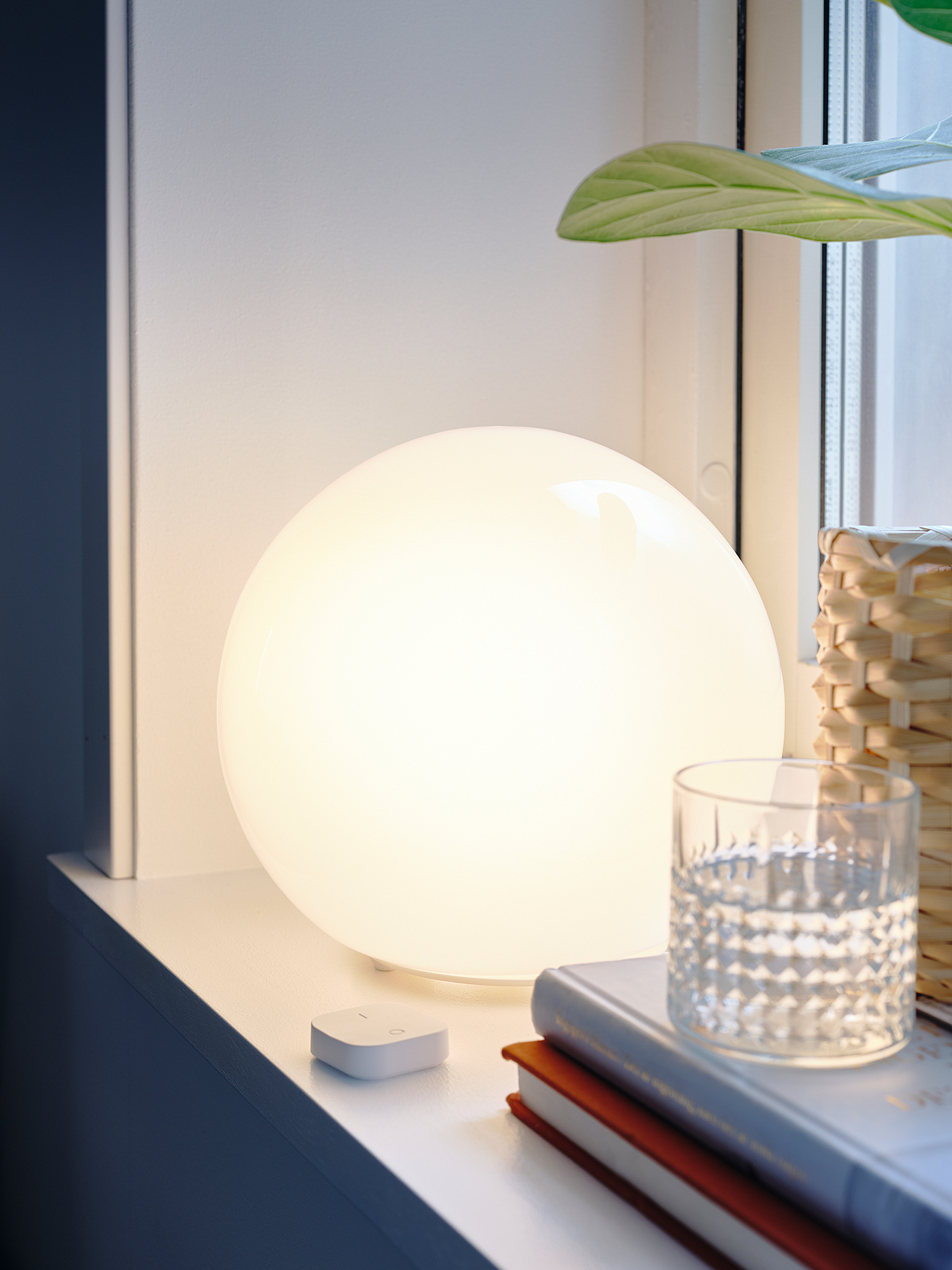 FADO table lamp