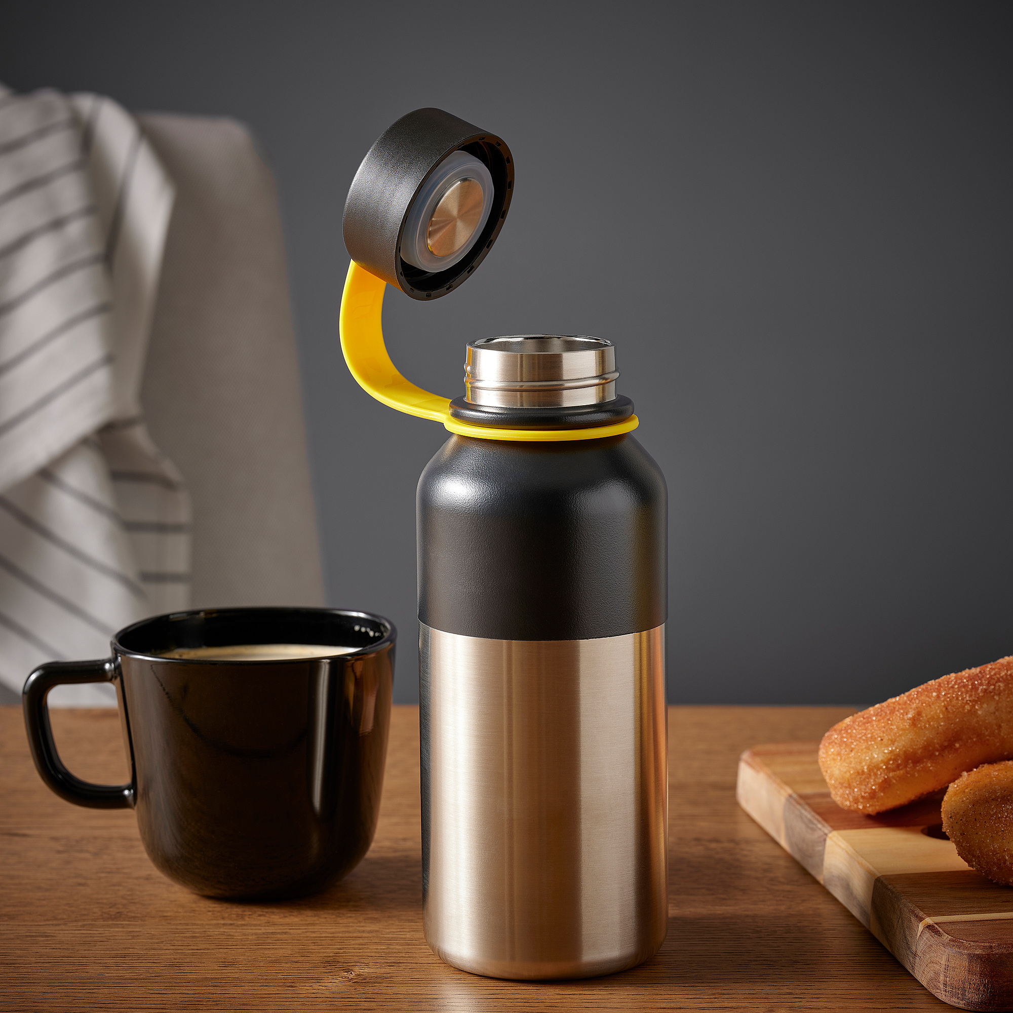 HETLEVRAD insulated flask