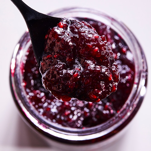 VAGGSÅNG rasp- and bilberry jam
