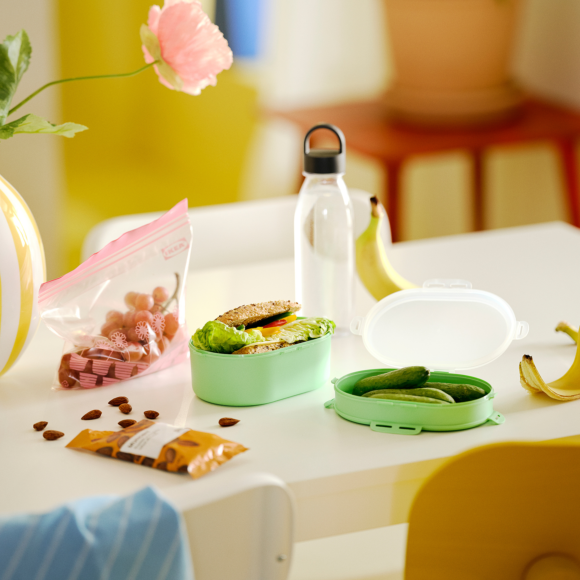 UTBJUDA stackable lunch box for dry food