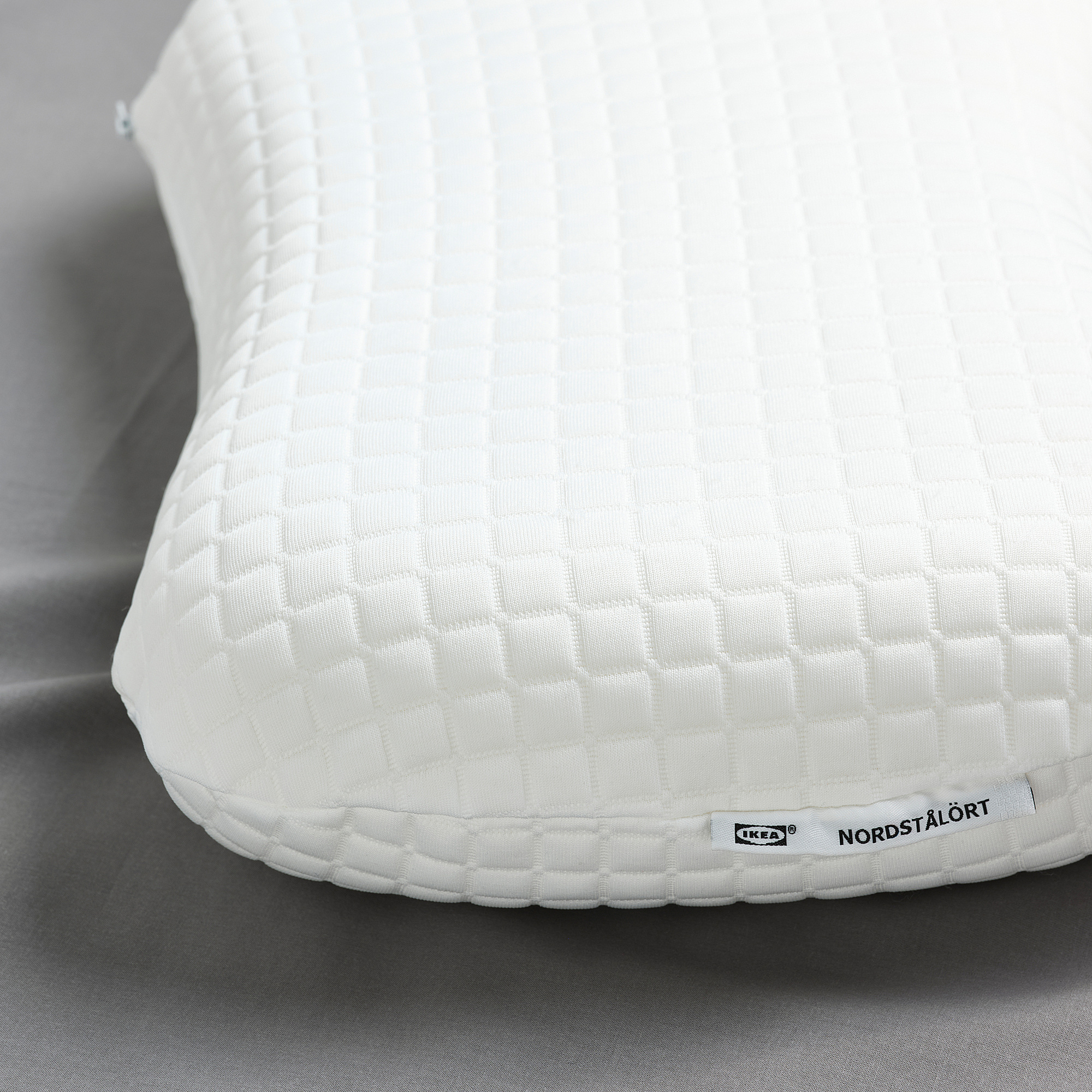 NORDSTÅLÖRT ergonomic pillow, side/back sleeper