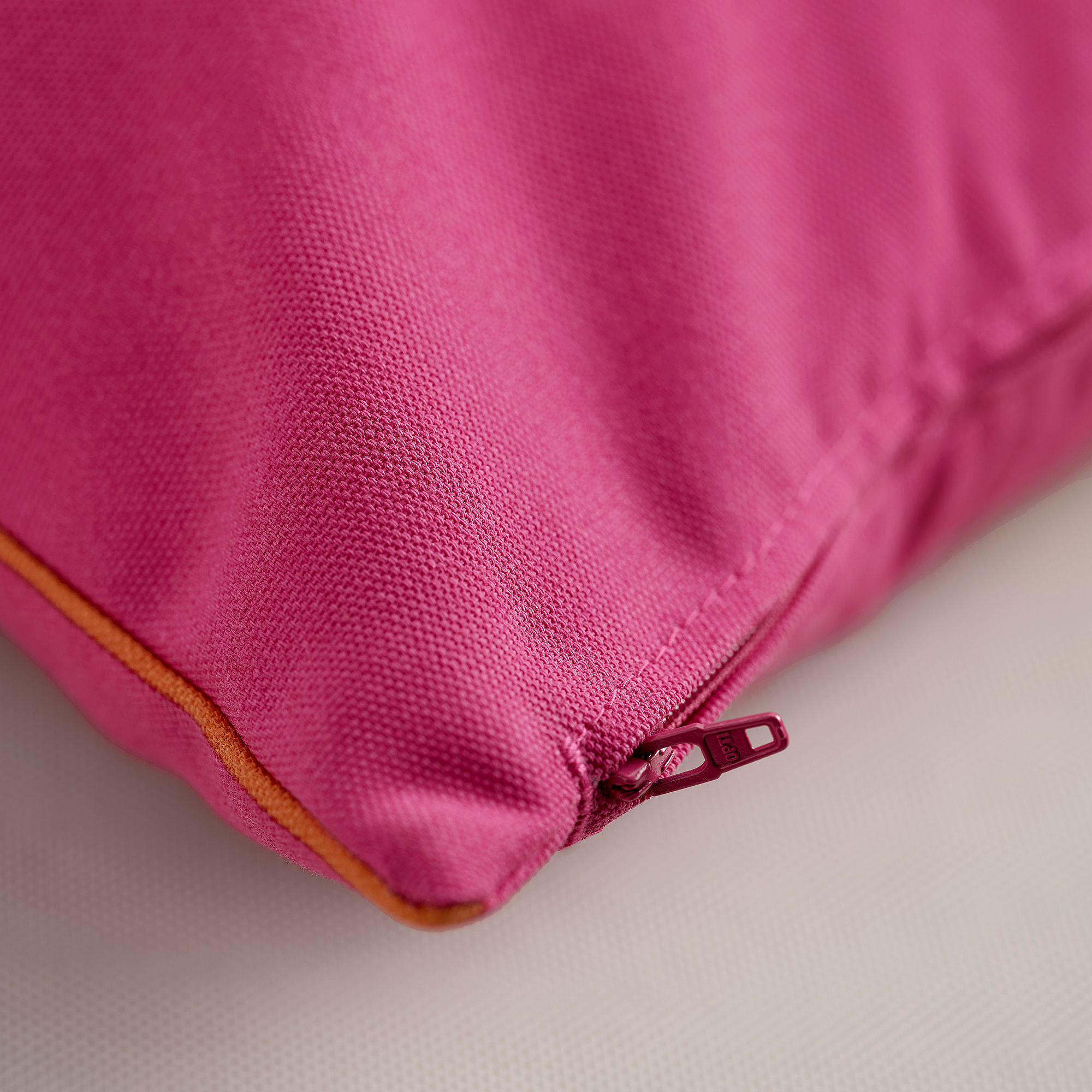 GULLBERGSÖ 靠枕套