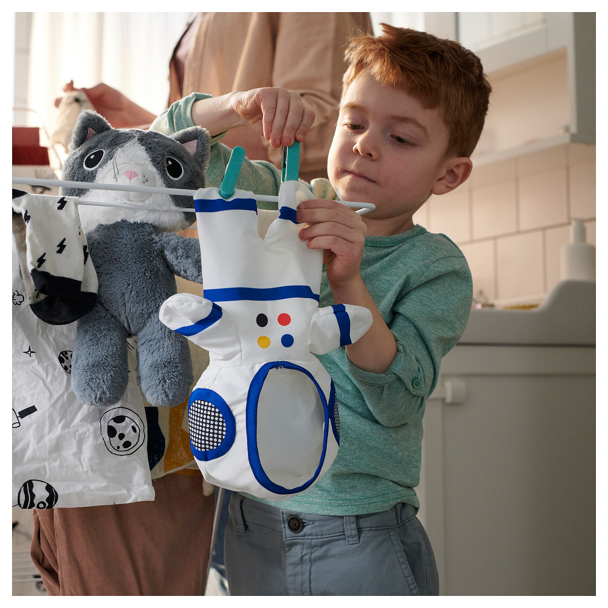 AFTONSPARV soft toy with astronaut suit