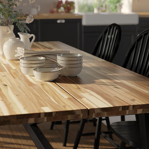 SKOGSTA 餐桌附4張餐椅