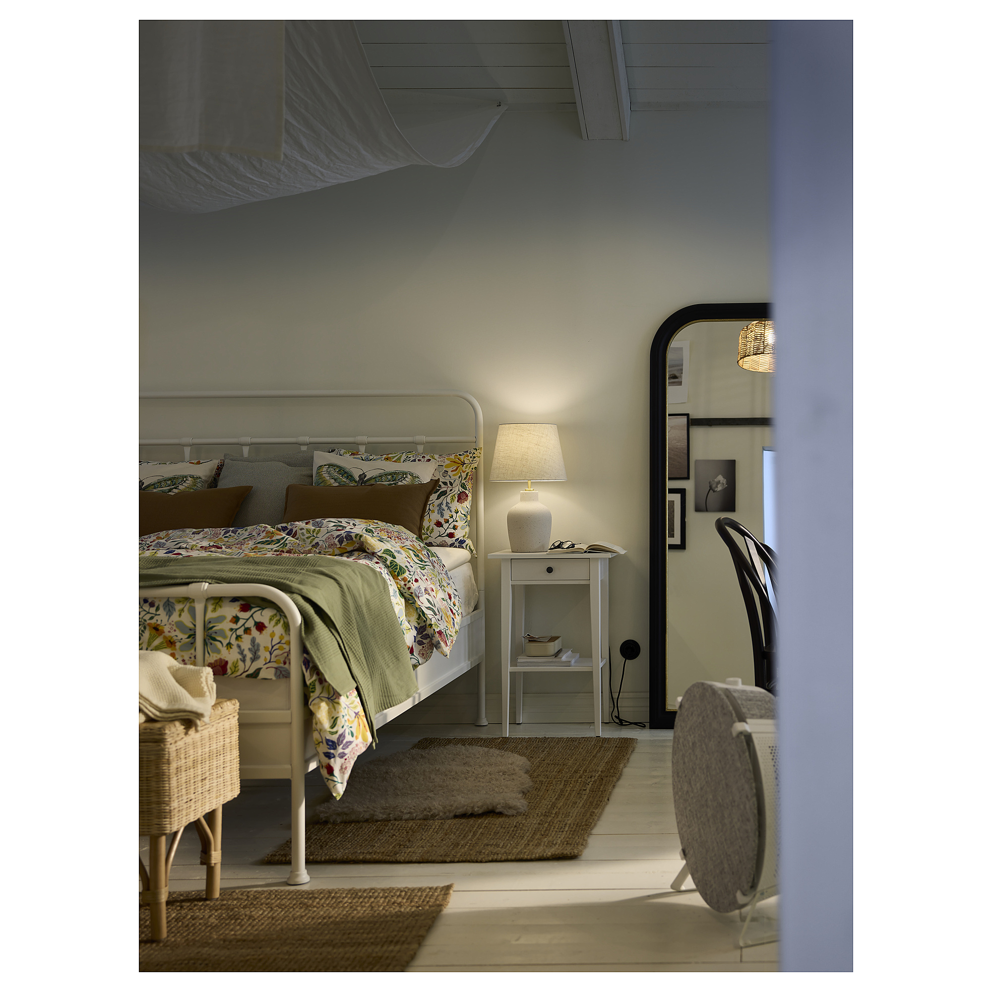 BLIDVÄDER table lamp