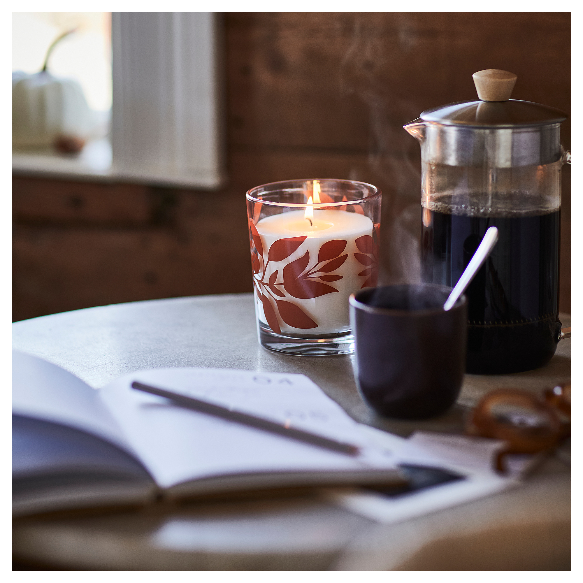 HÖSTAGILLE scented candle in glass