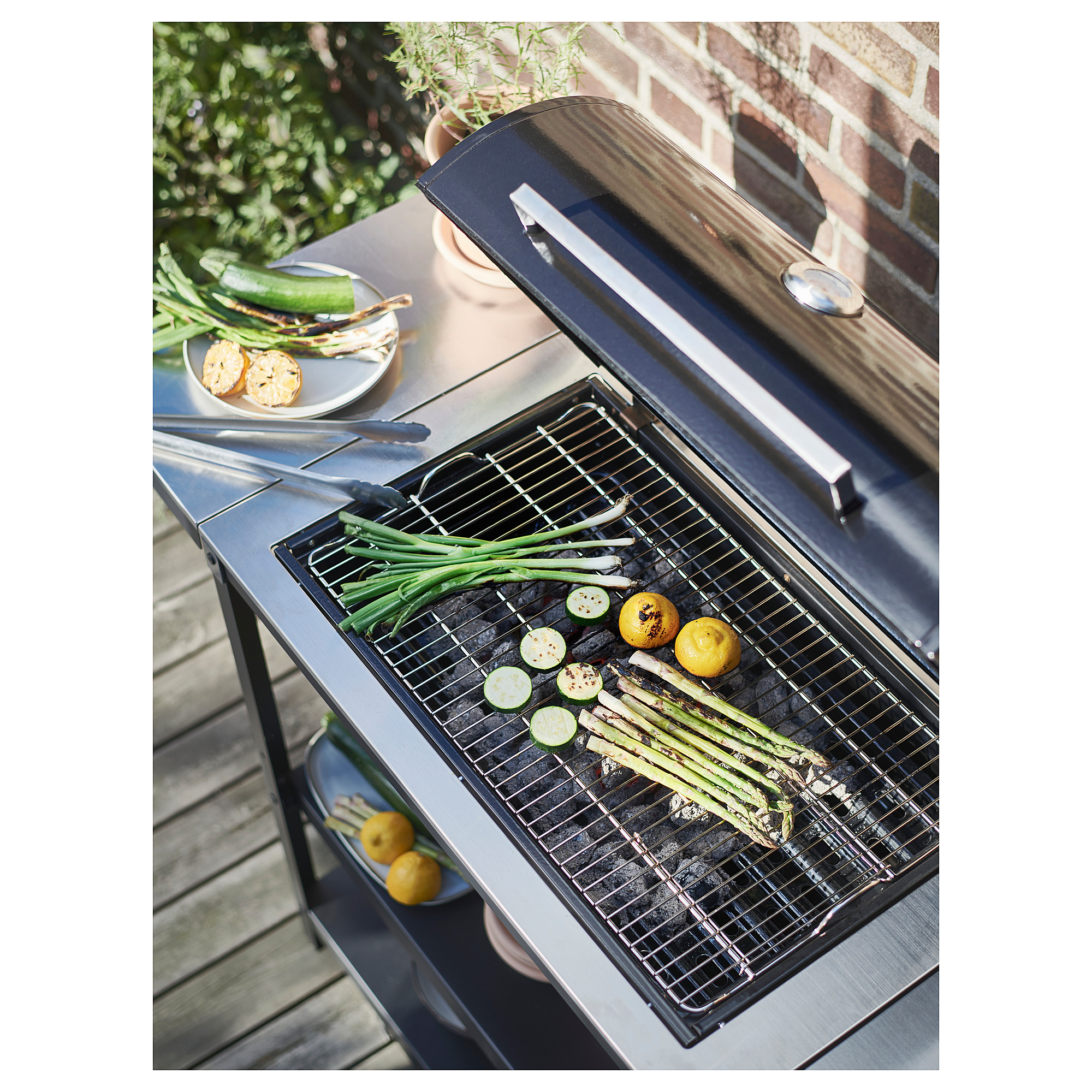 GRILLSKÄR charcoal barbecue w 2 side tables