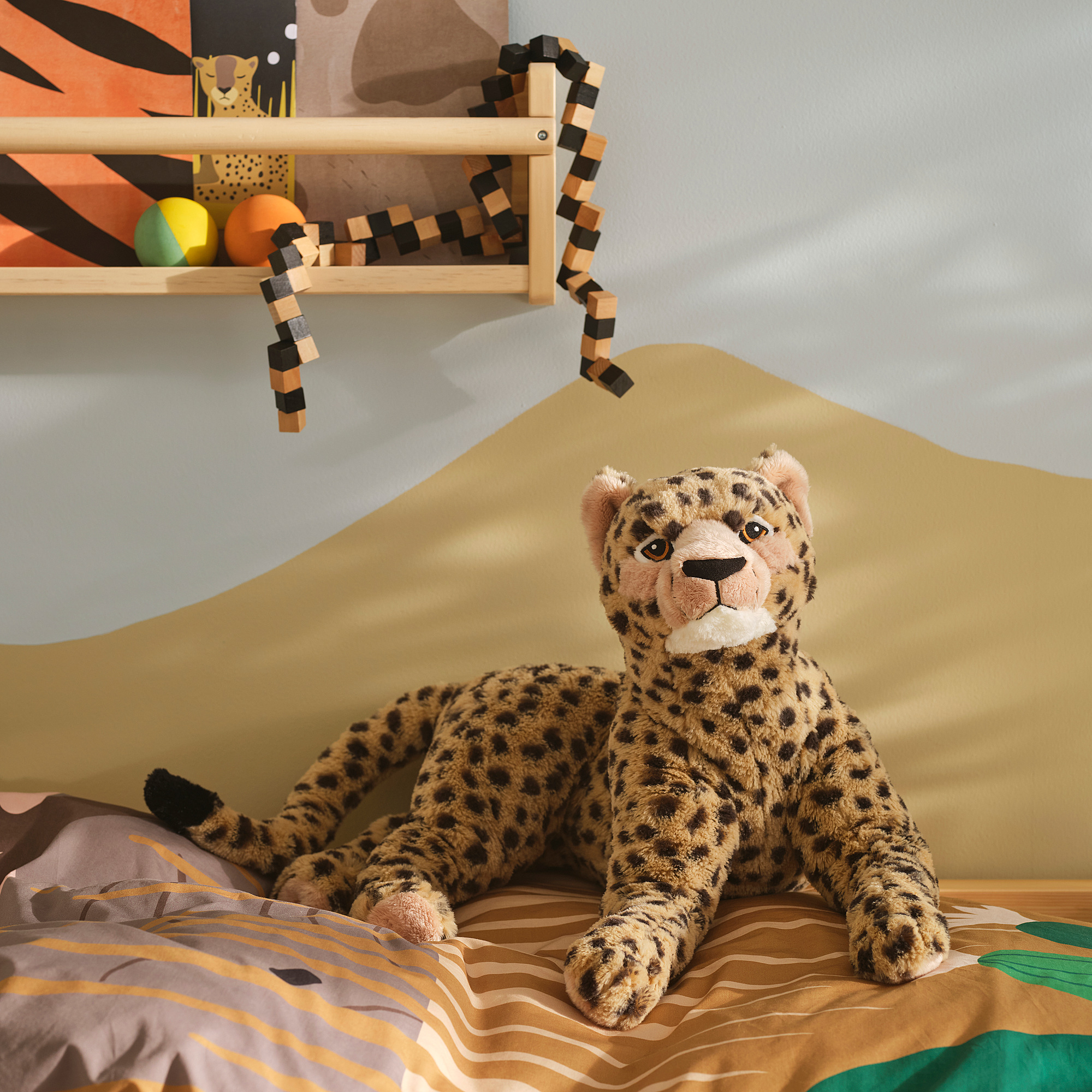 SANDLÖPARE soft toy