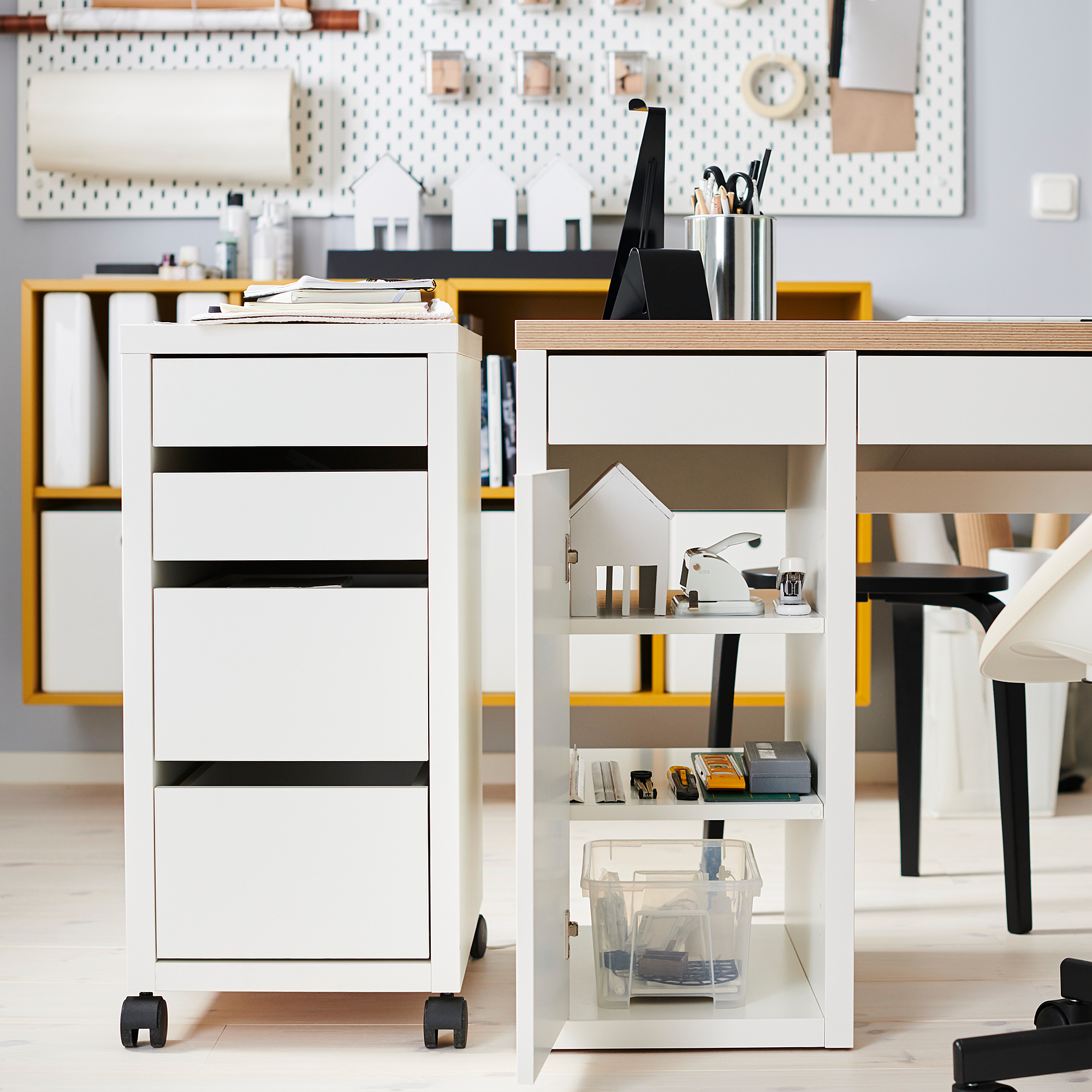 MICKE drawer unit on castors