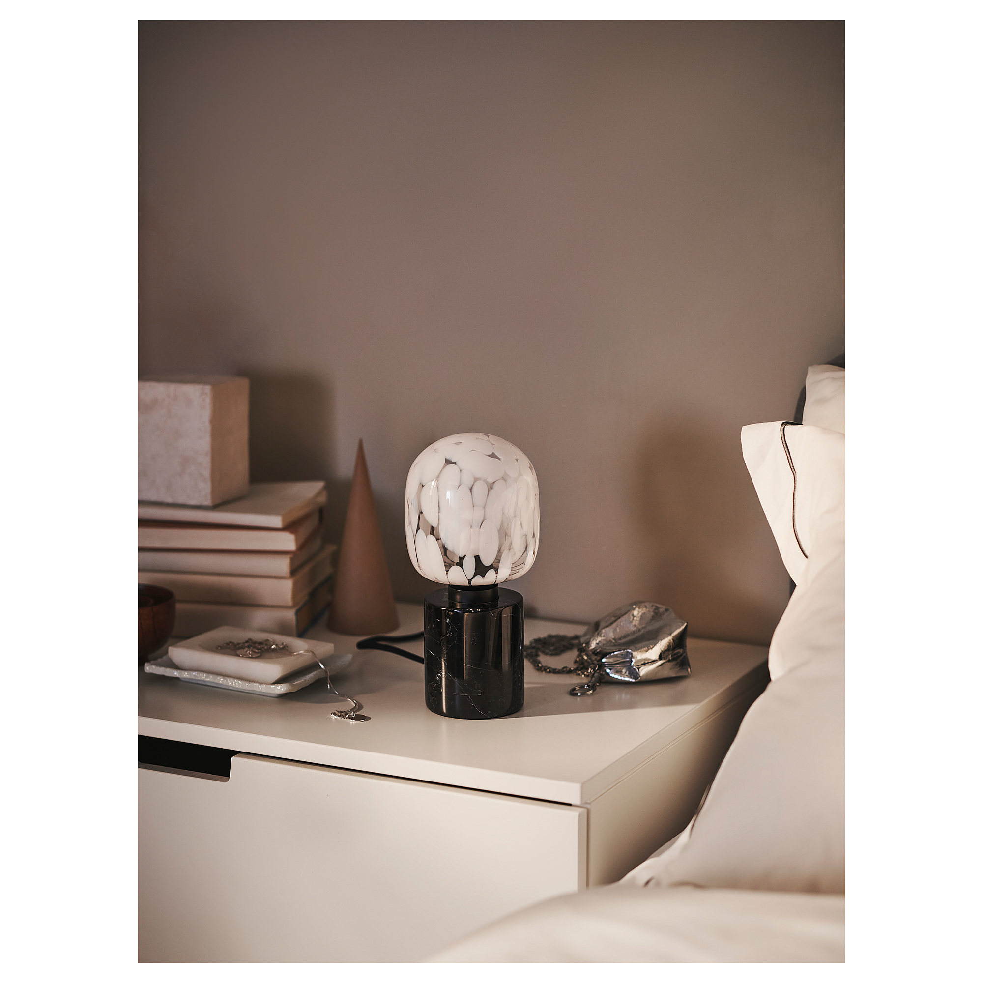 MARKFROST/MOLNART table lamp with light bulb