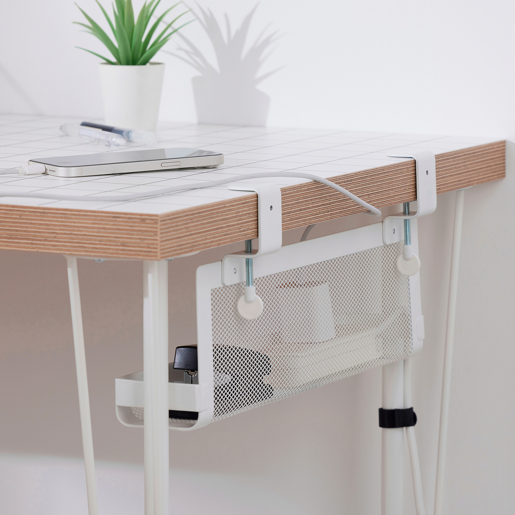 FÖRSÄSONG cable management tray
