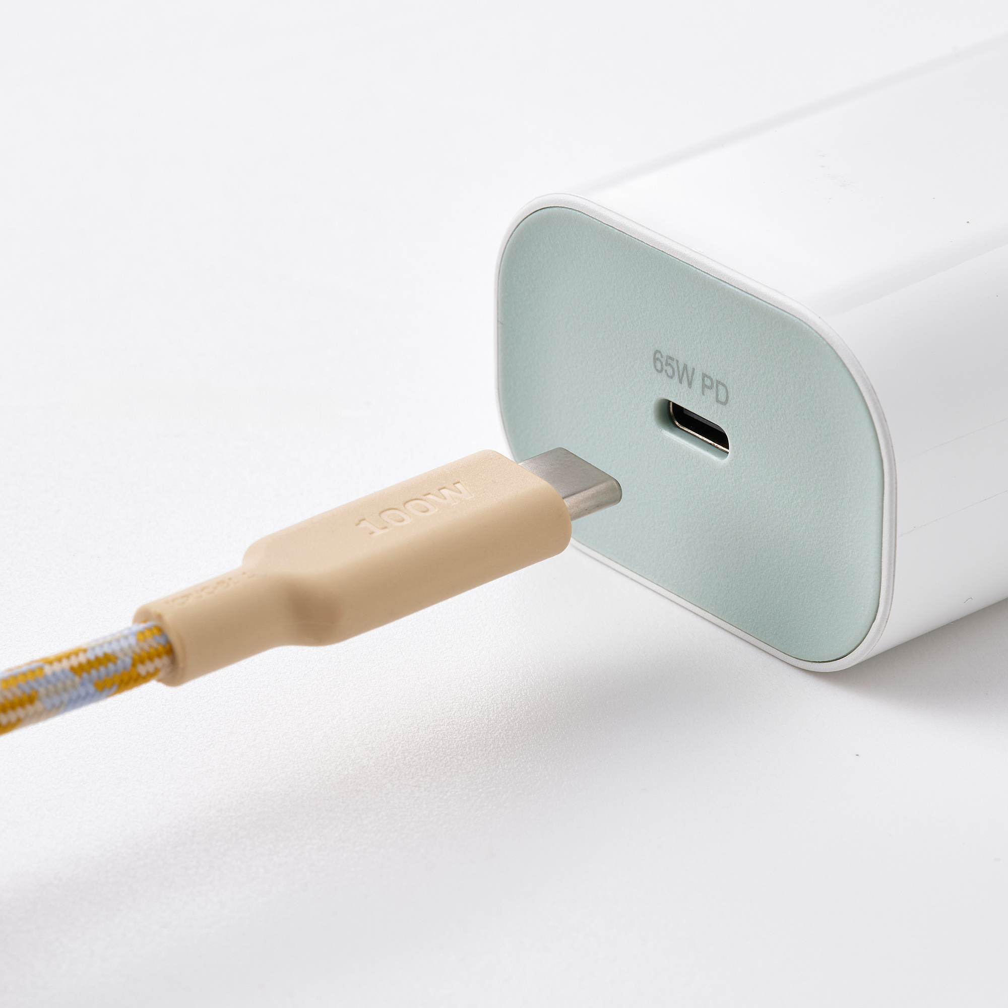 SJÖSS 65W單插孔USB充電器