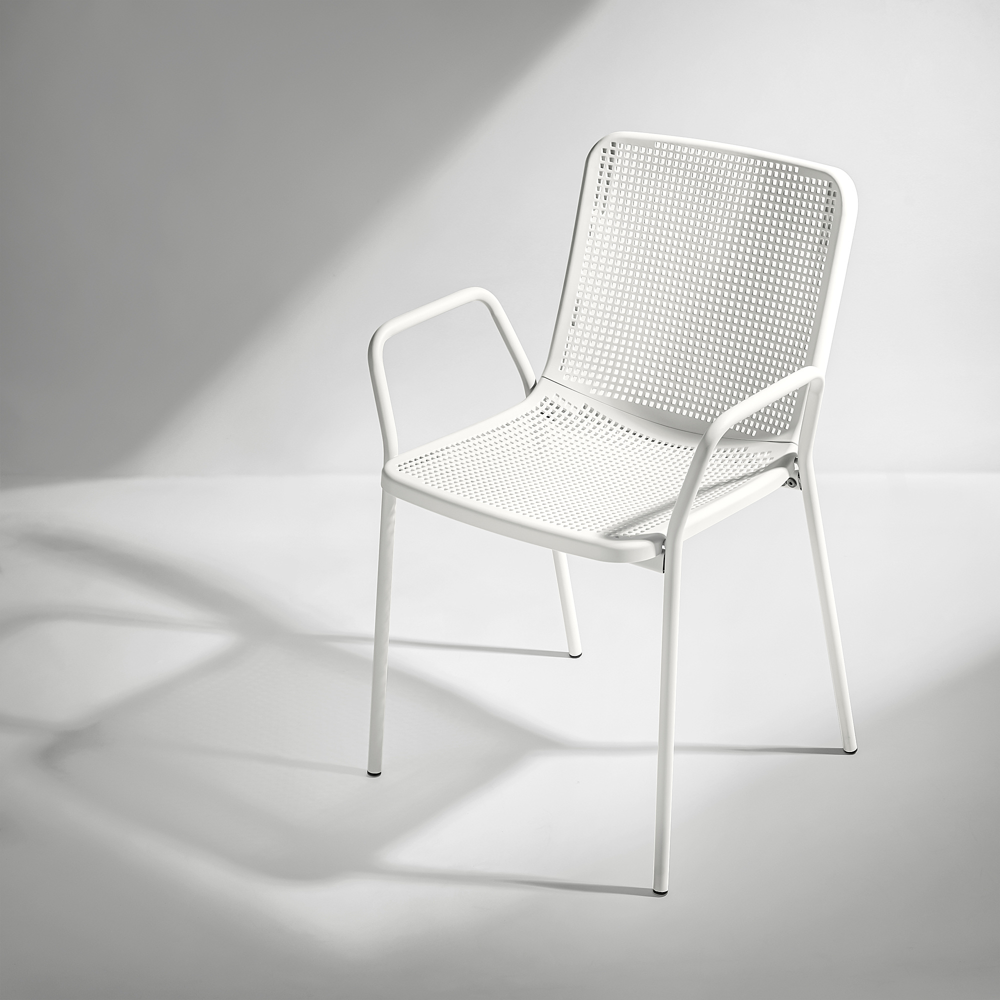 TORPARÖ chair with armrests, outdoor