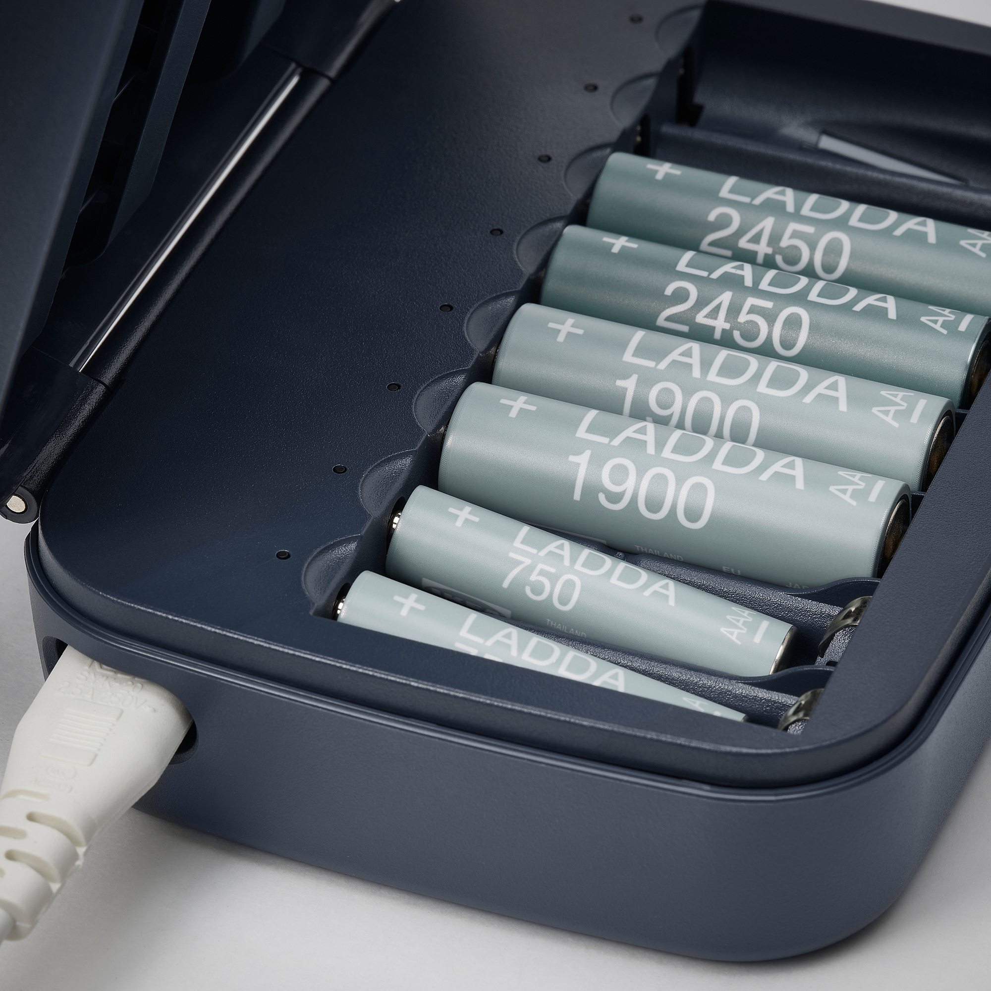 LITOSFÄR battery charger with storage