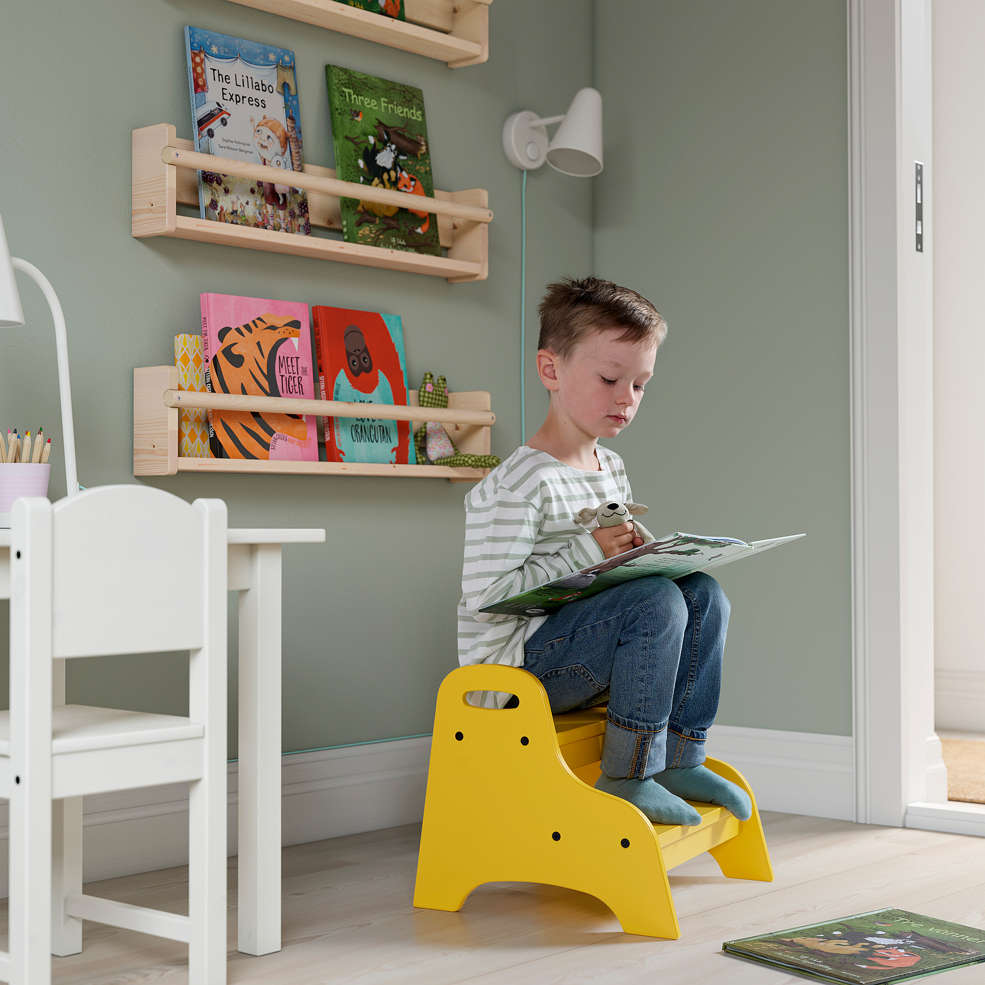 TROGEN children's step stool