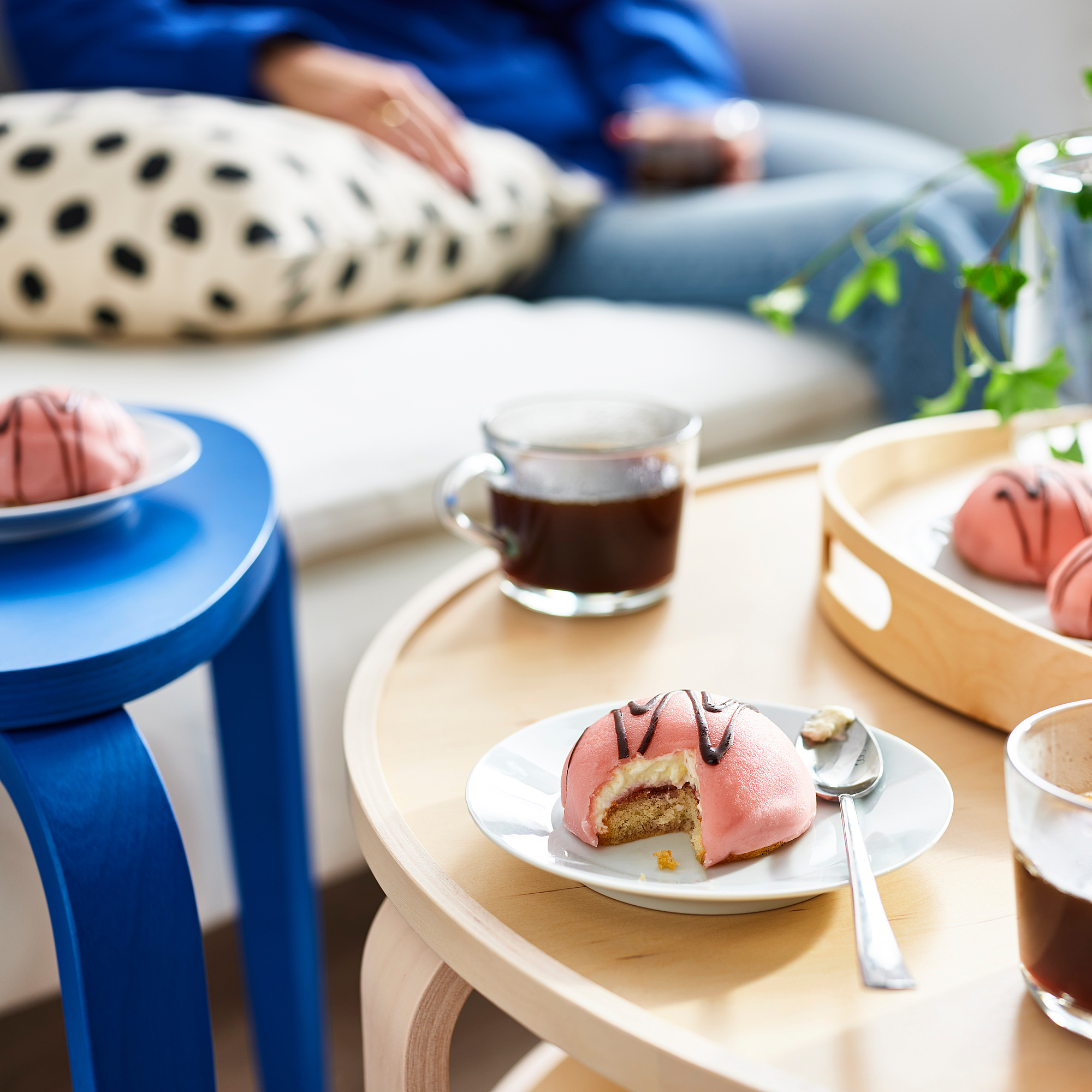 KAFFEREP cream cake with almond paste