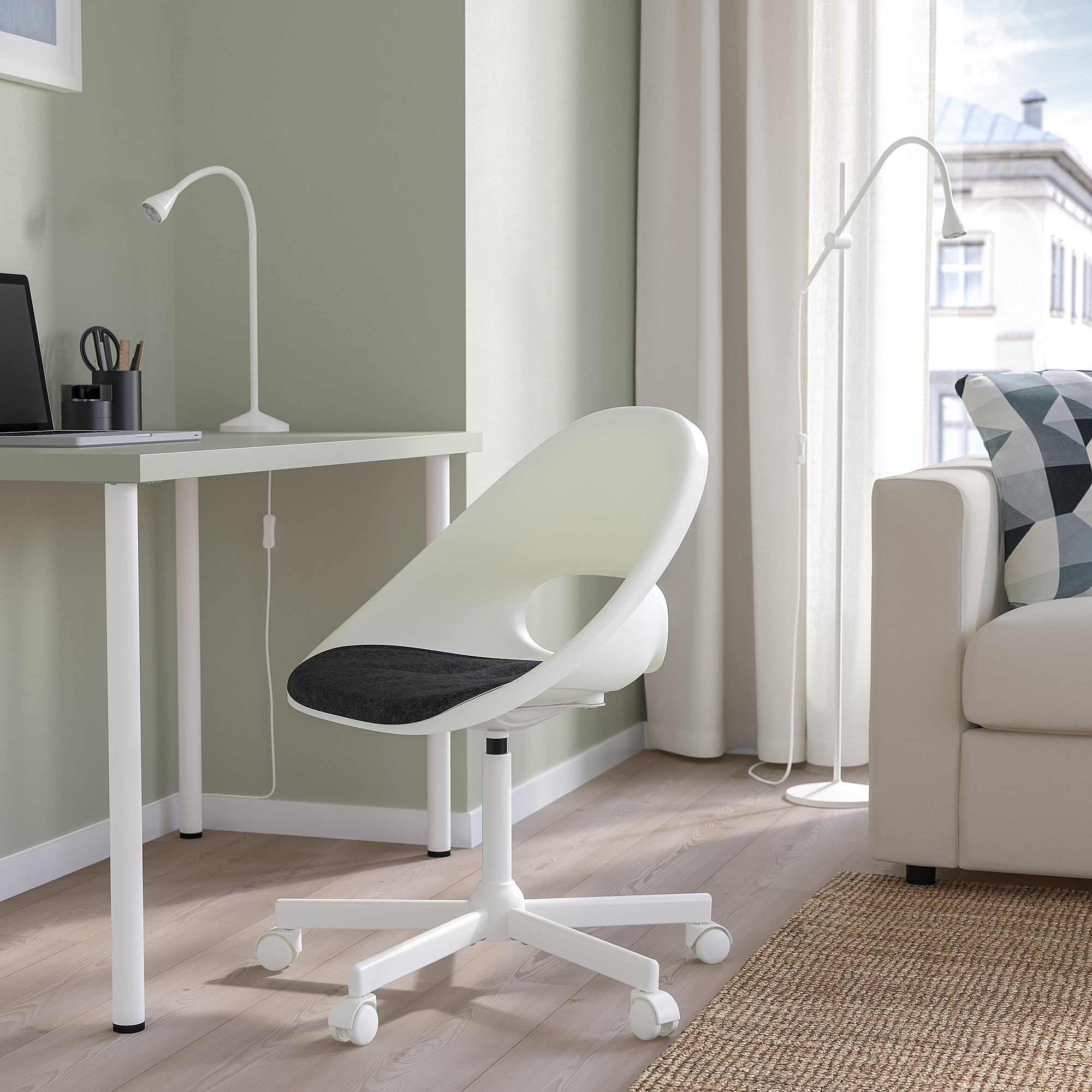 LOBERGET/MALSKÄR swivel chair + pad