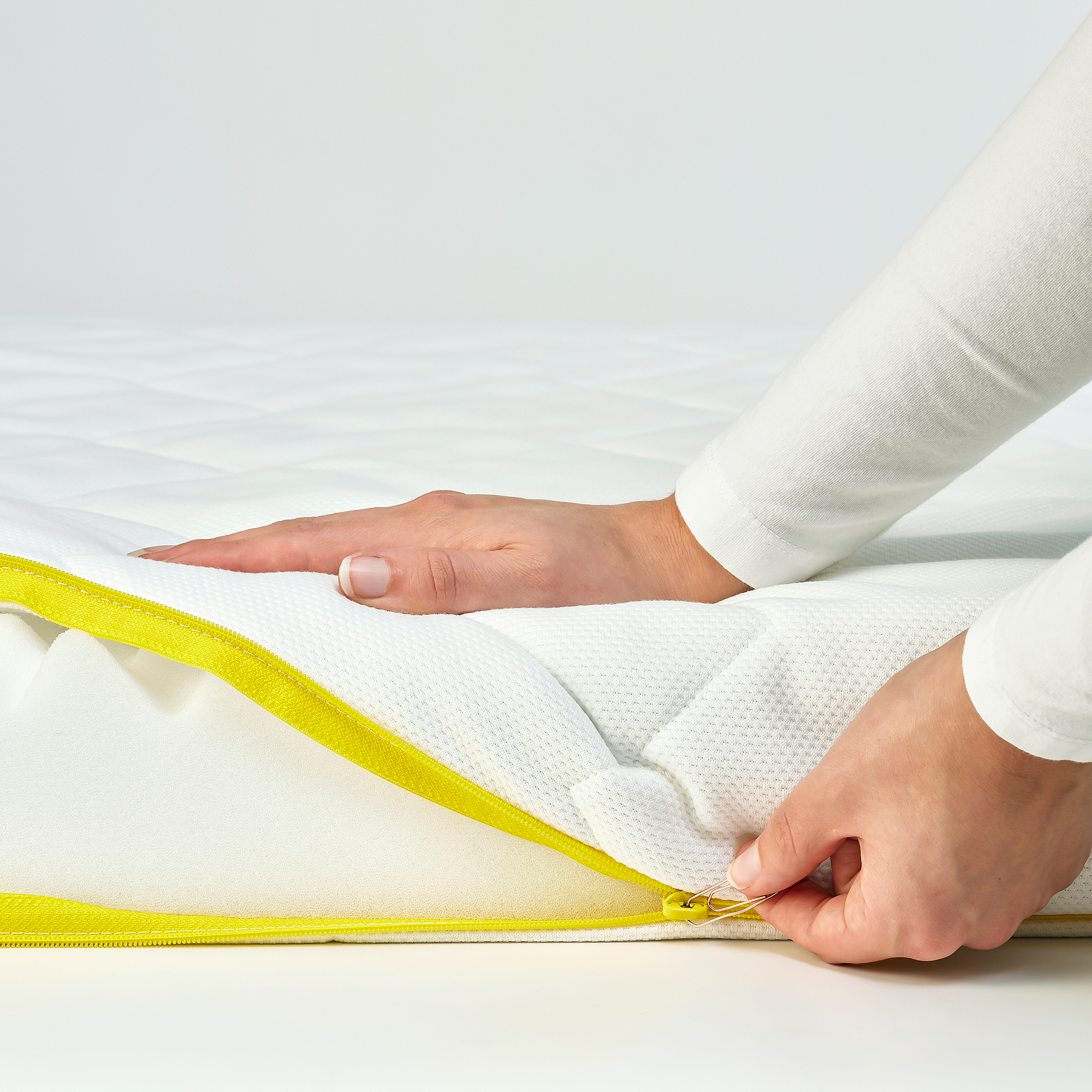 UNDERLIG 兒童床用泡棉床墊