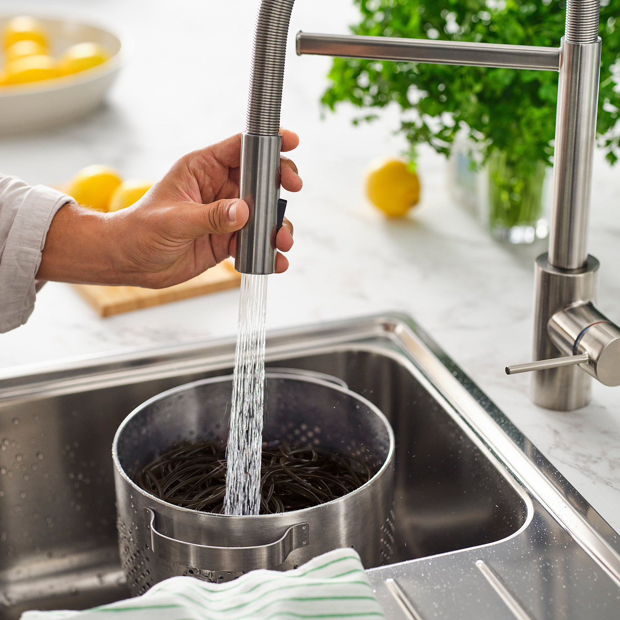 SALLSJÖN kitchen mixer tap pull down w spray