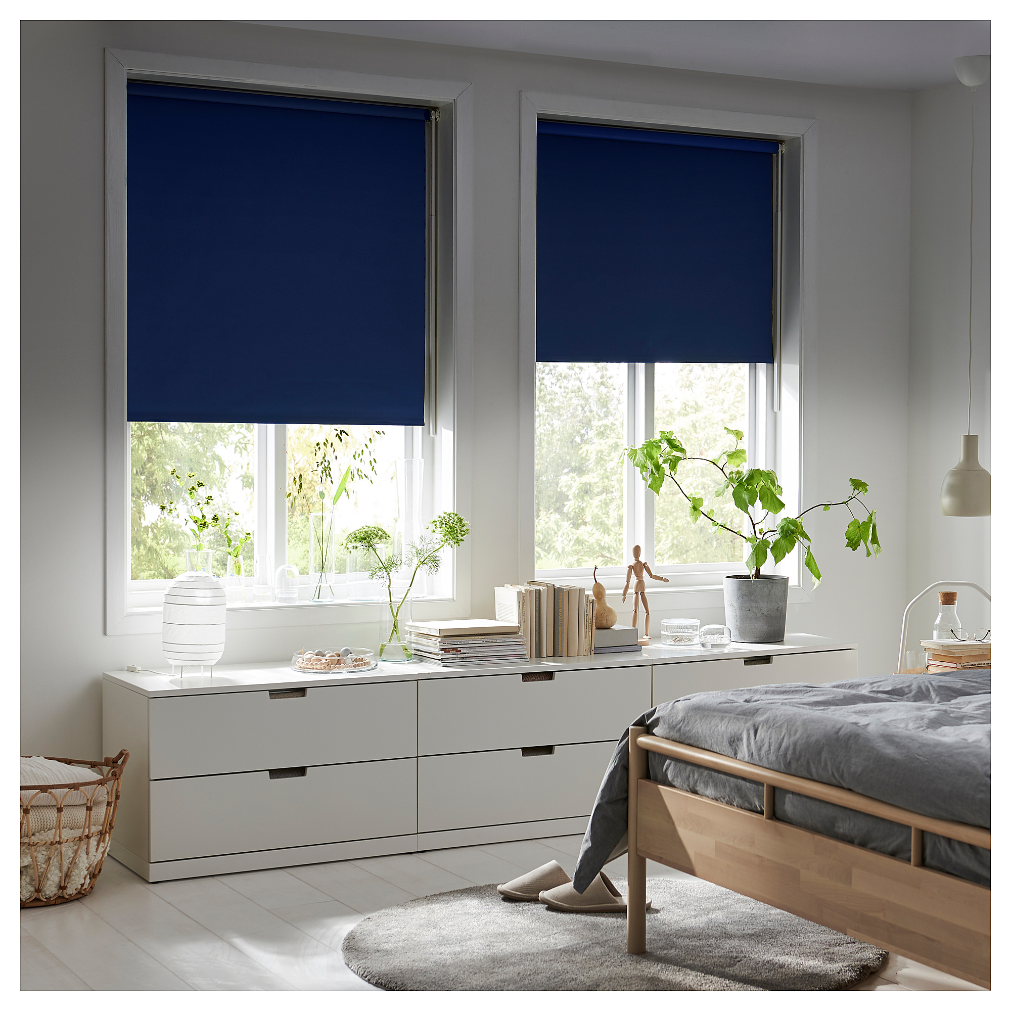 FRIDANS block-out roller blind