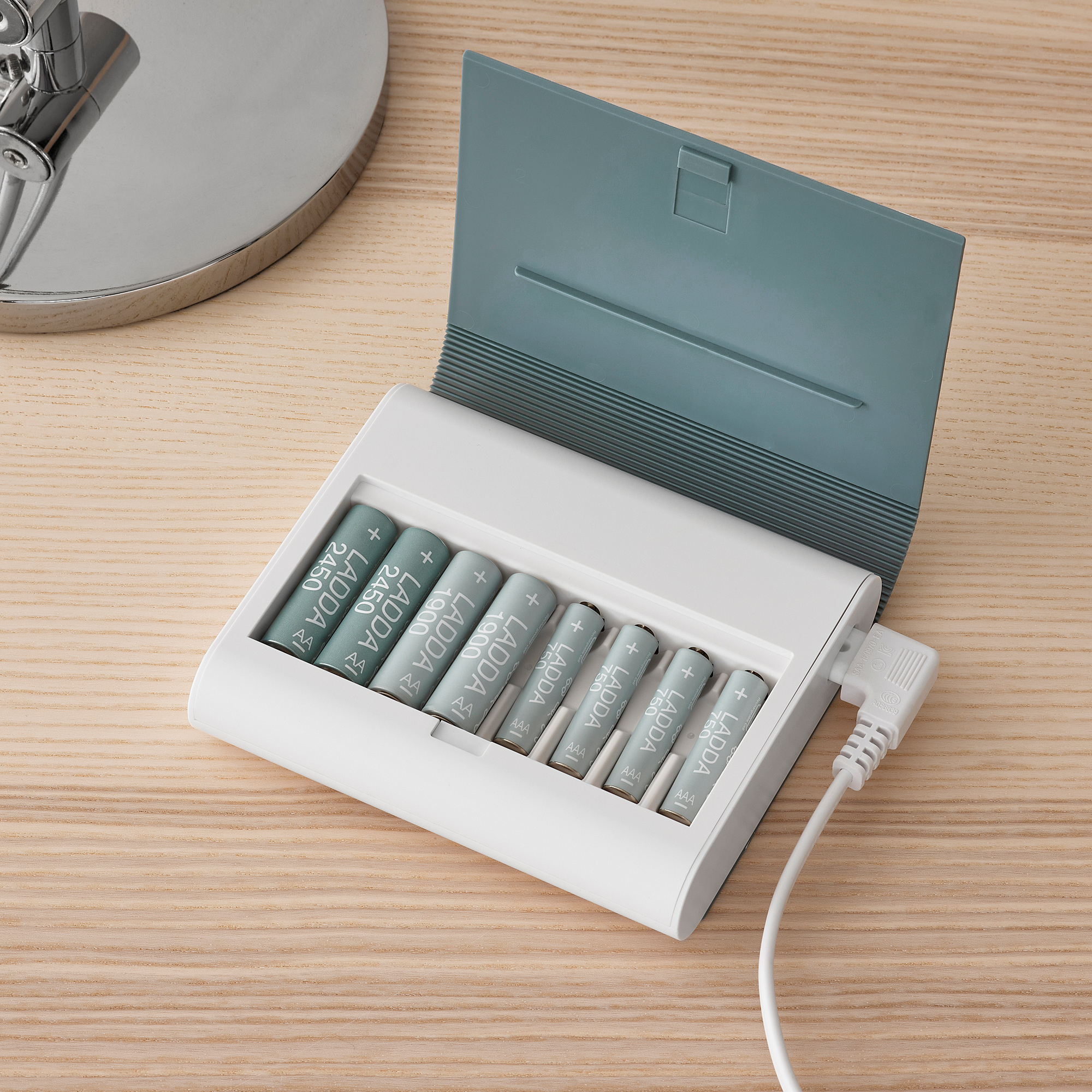 LADDA 充電電池