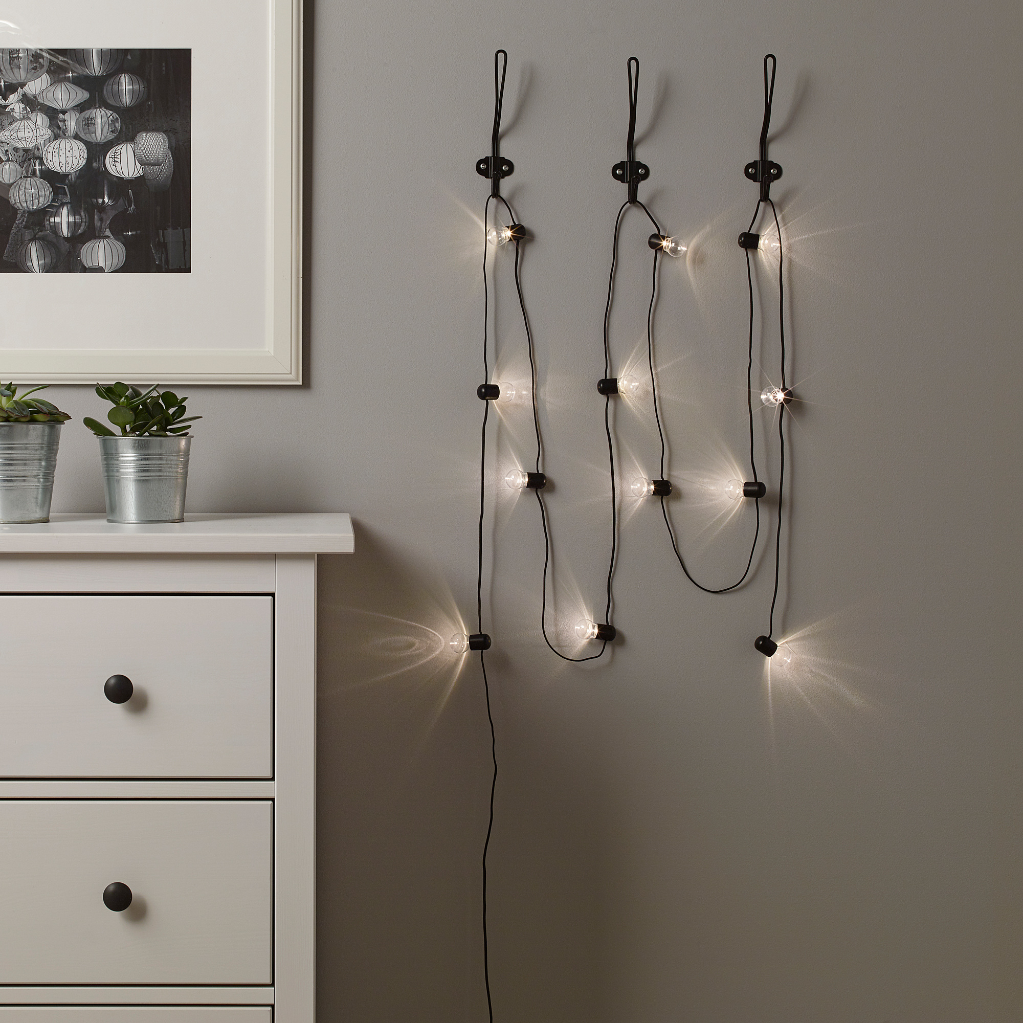 BLÖTSNÖ LED lighting chain with 12 lights