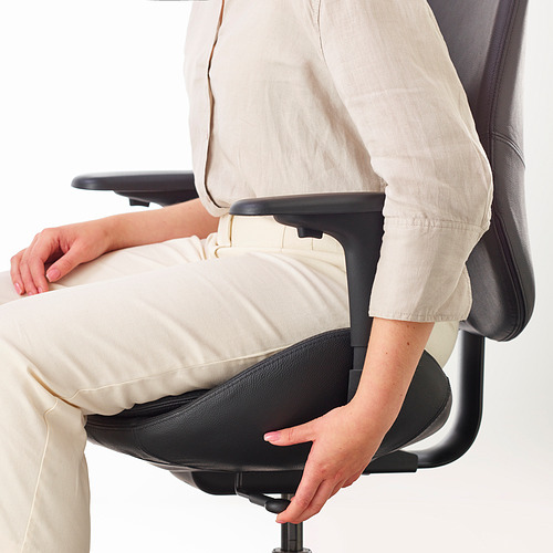 Hattefjäll office sales chair with armrests
