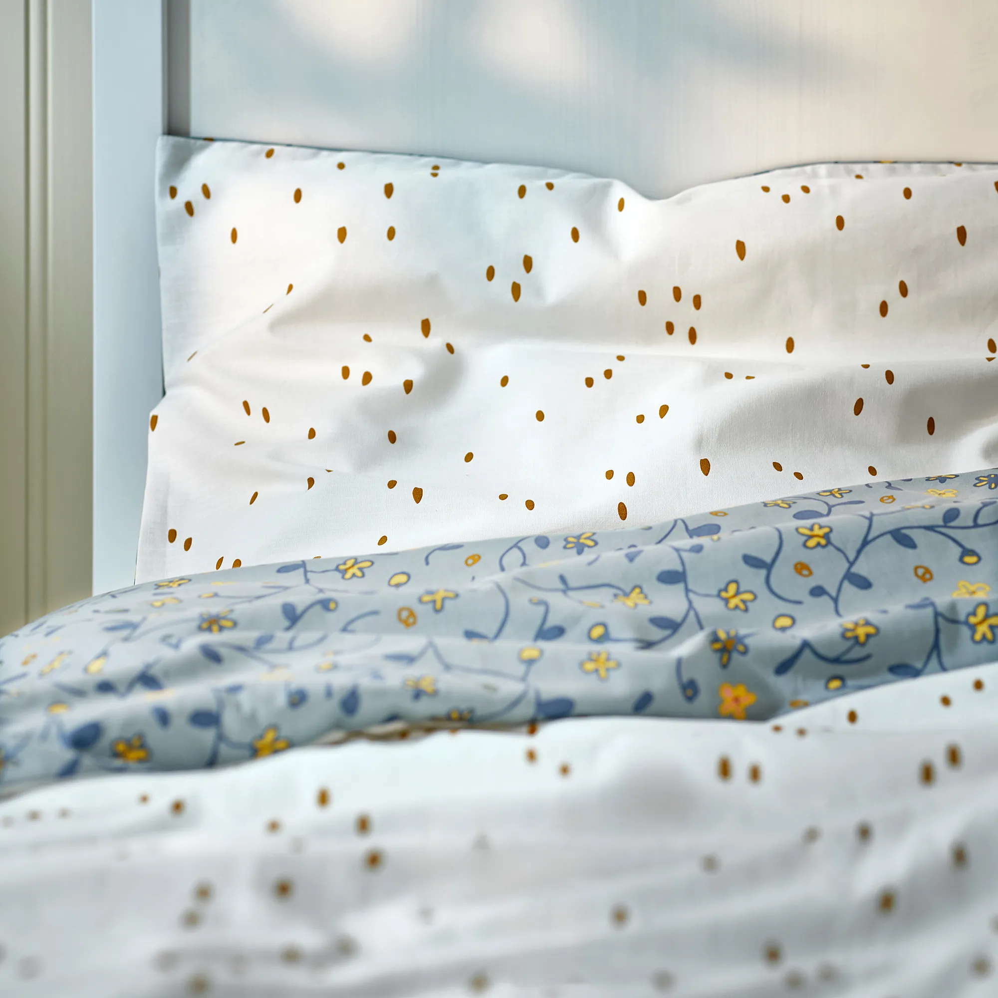 GULDVÄVARE duvet cover 1 pillowcase for cot
