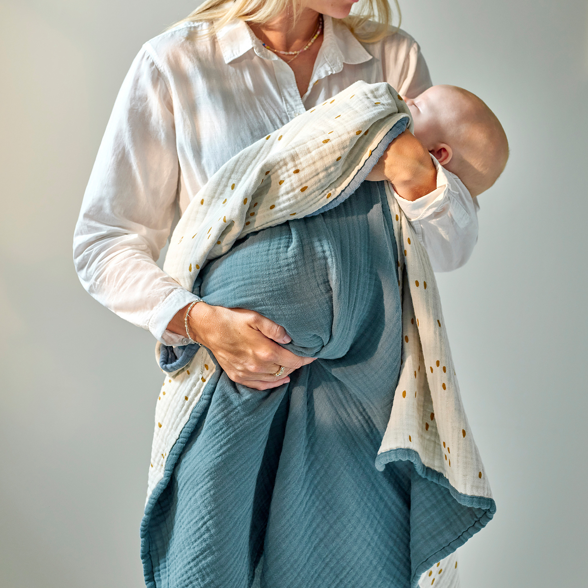 GULDVÄVARE blanket