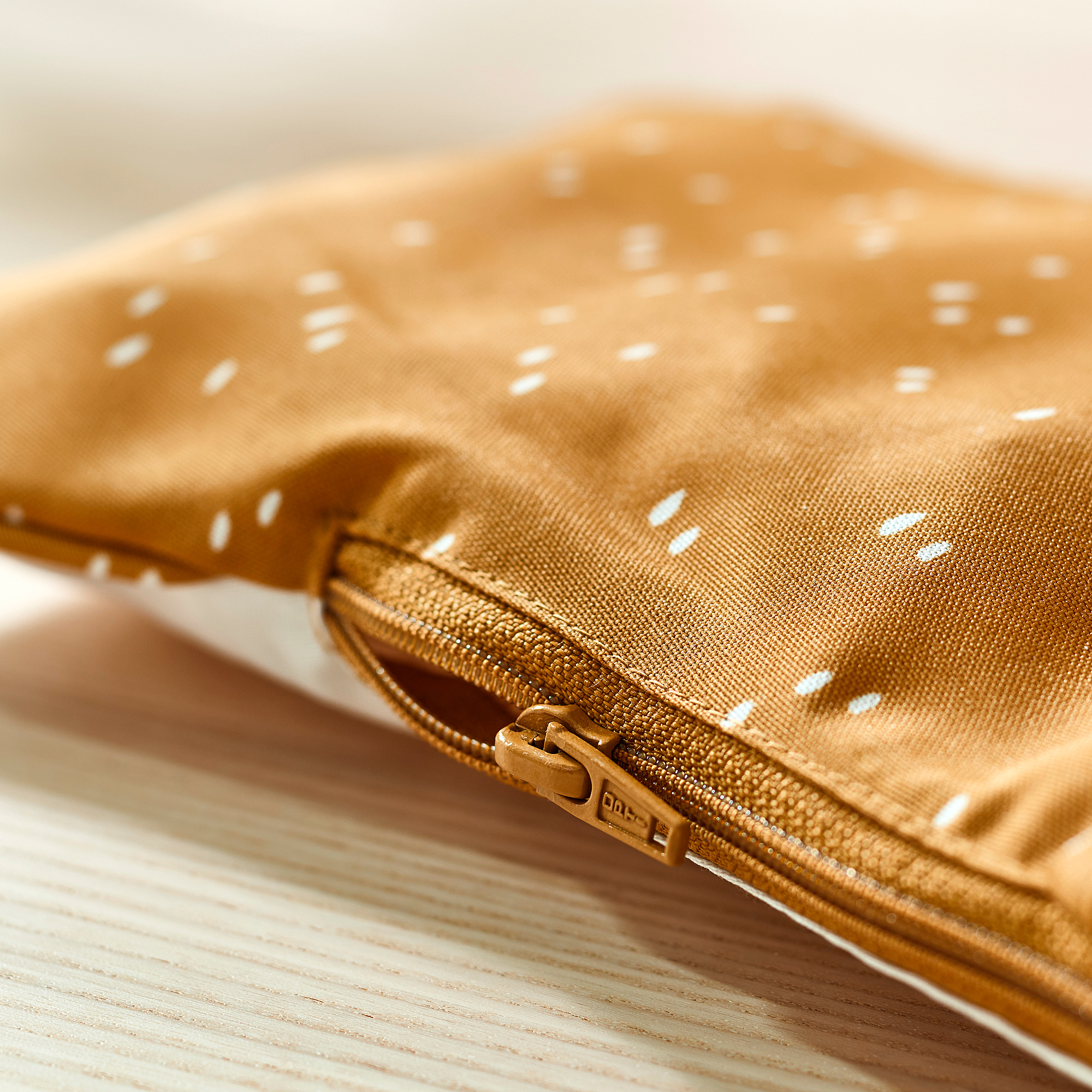 ANTILOP supporting cushion and cover