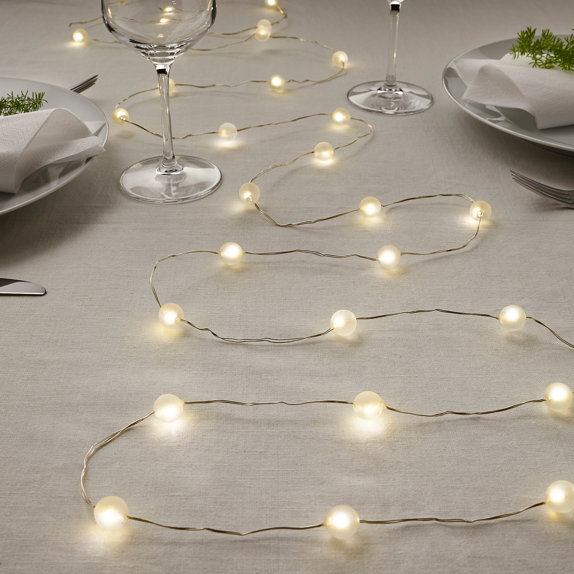 SNÖYRA LED lighting chain with 40 lights