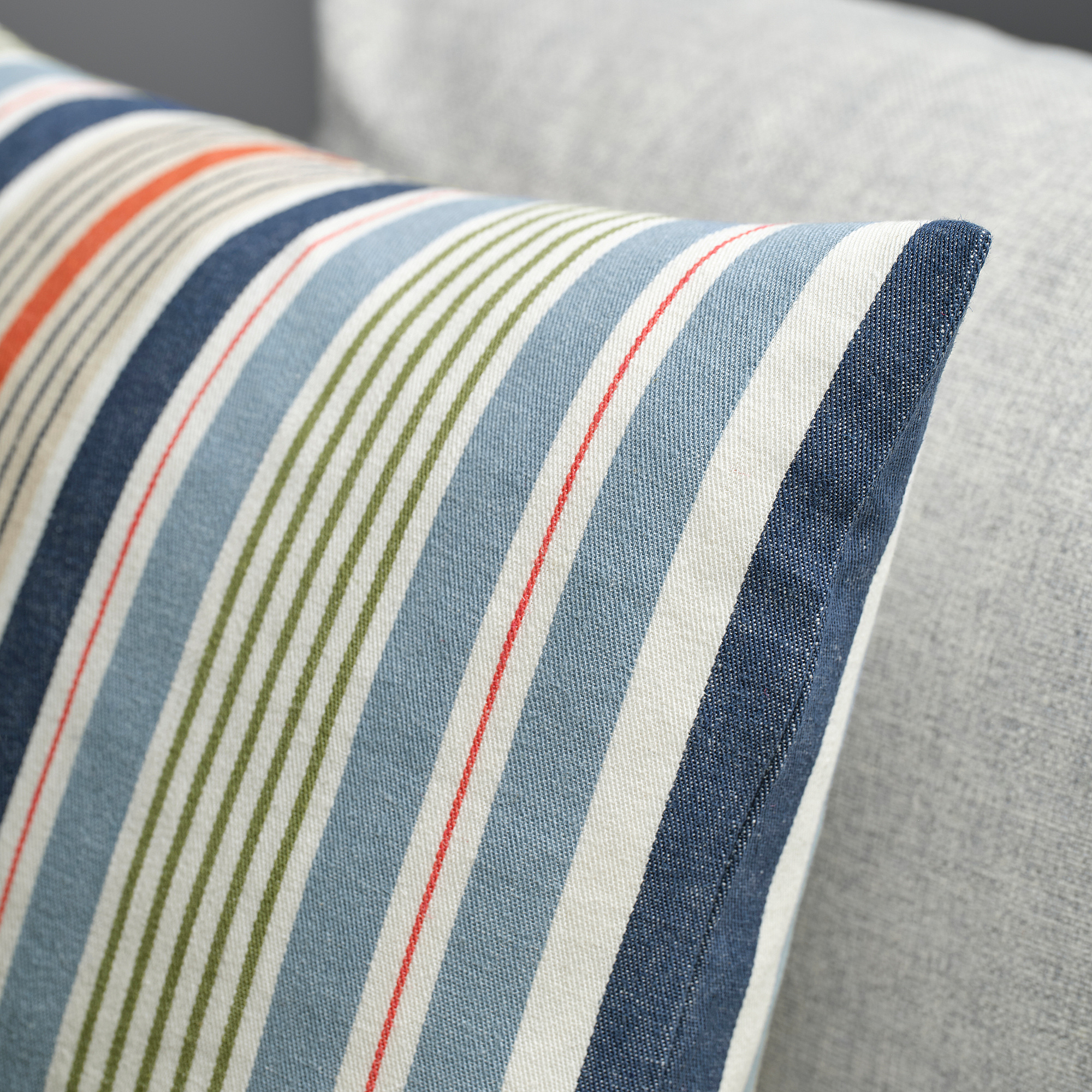 KORALLBUSKE cushion cover