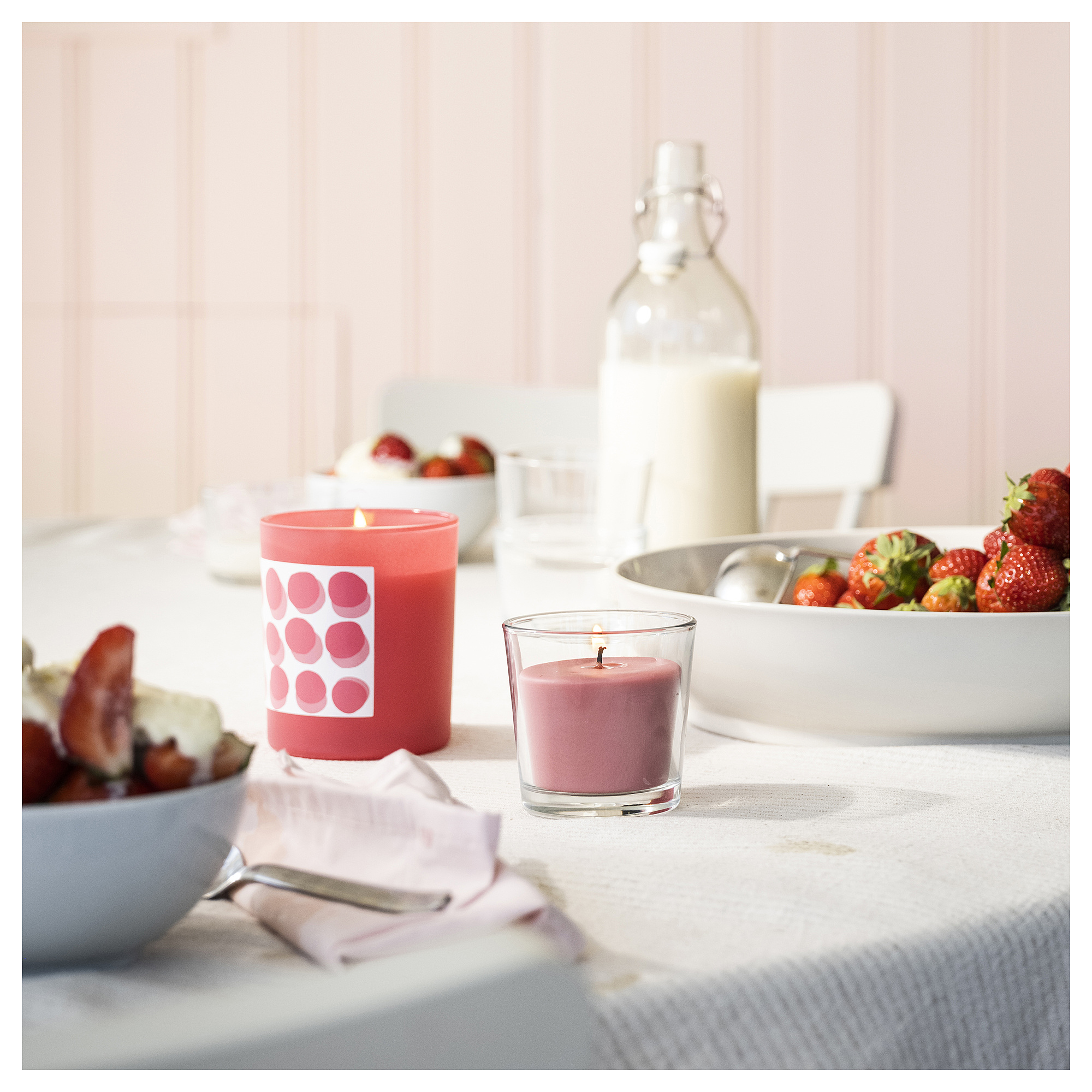 BLODBOK scented candle in glass