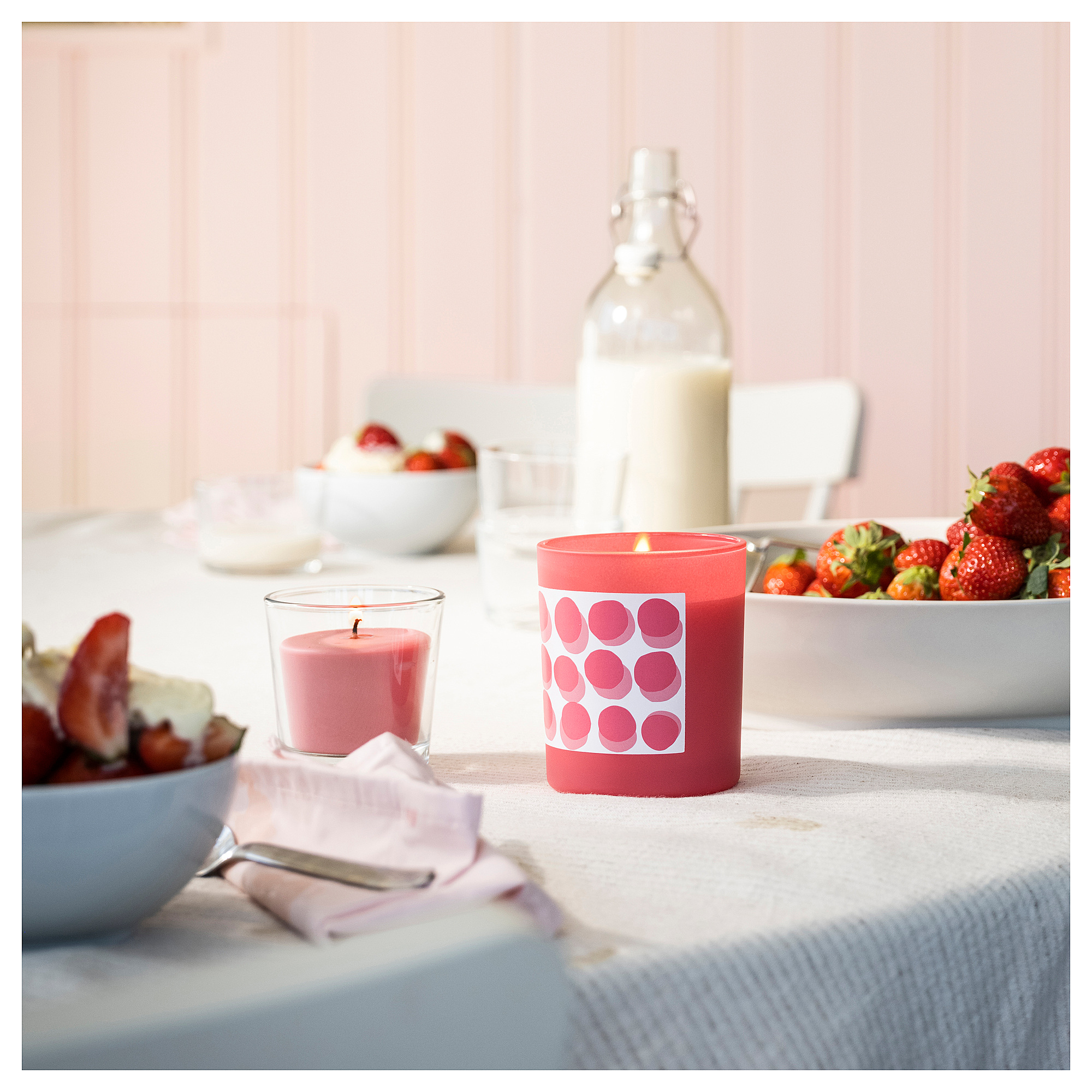 BLODBOK scented candle in glass