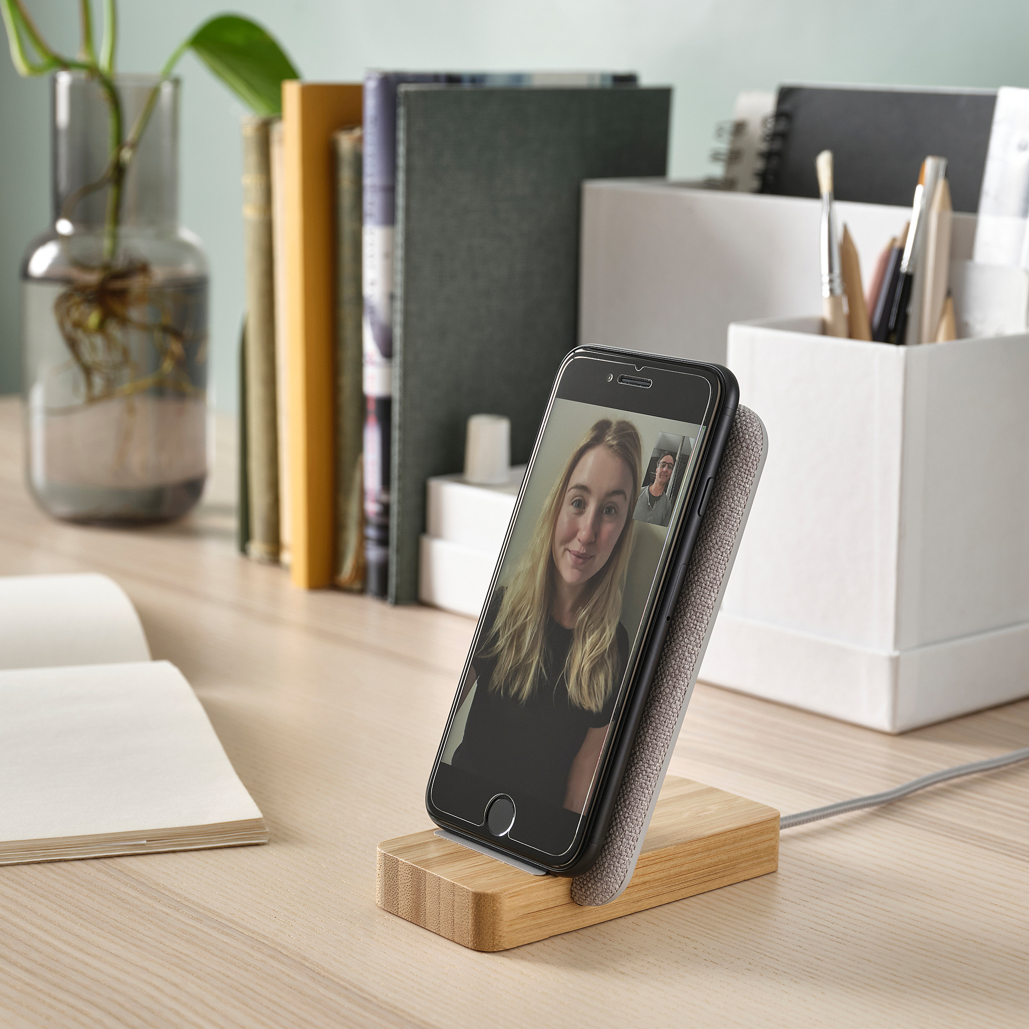 NORDMÄRKE wireless charging stand