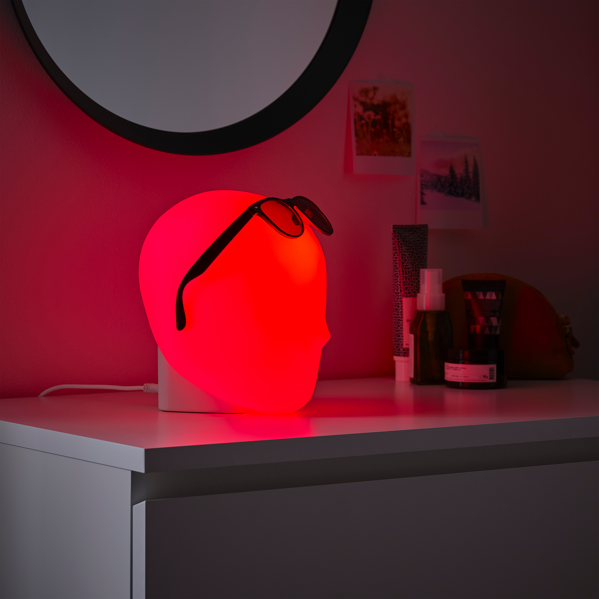 ISKÄRNA LED table lamp