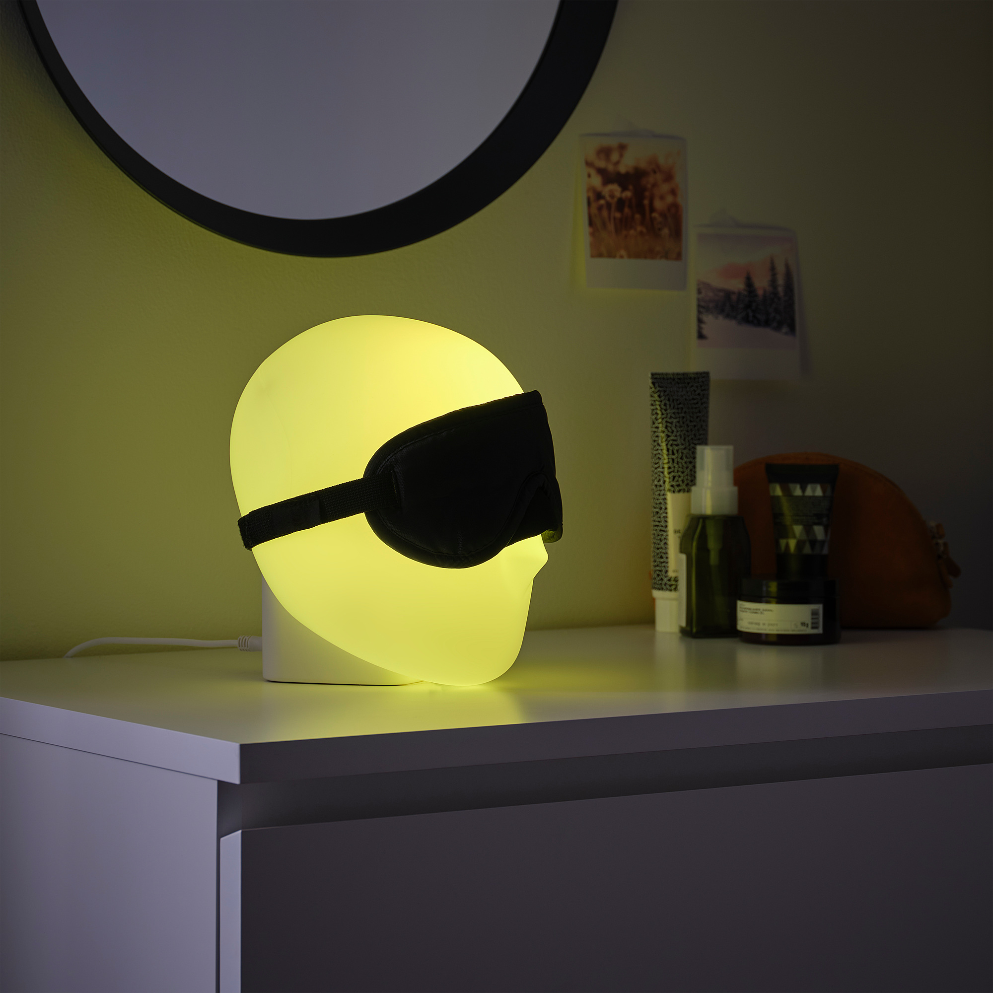 ISKÄRNA LED table lamp