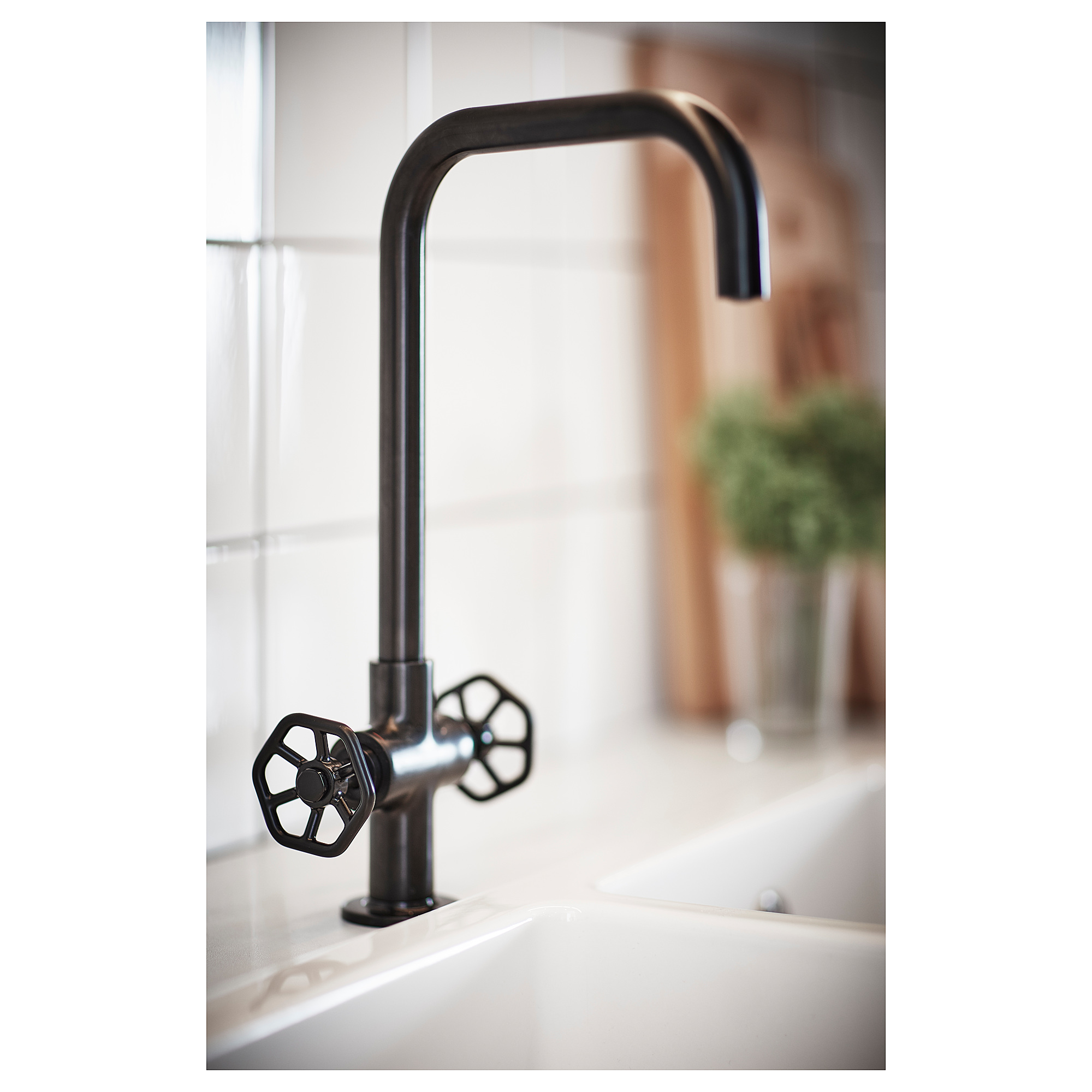 GAMLESJÖN dual-control kitchen mixer tap