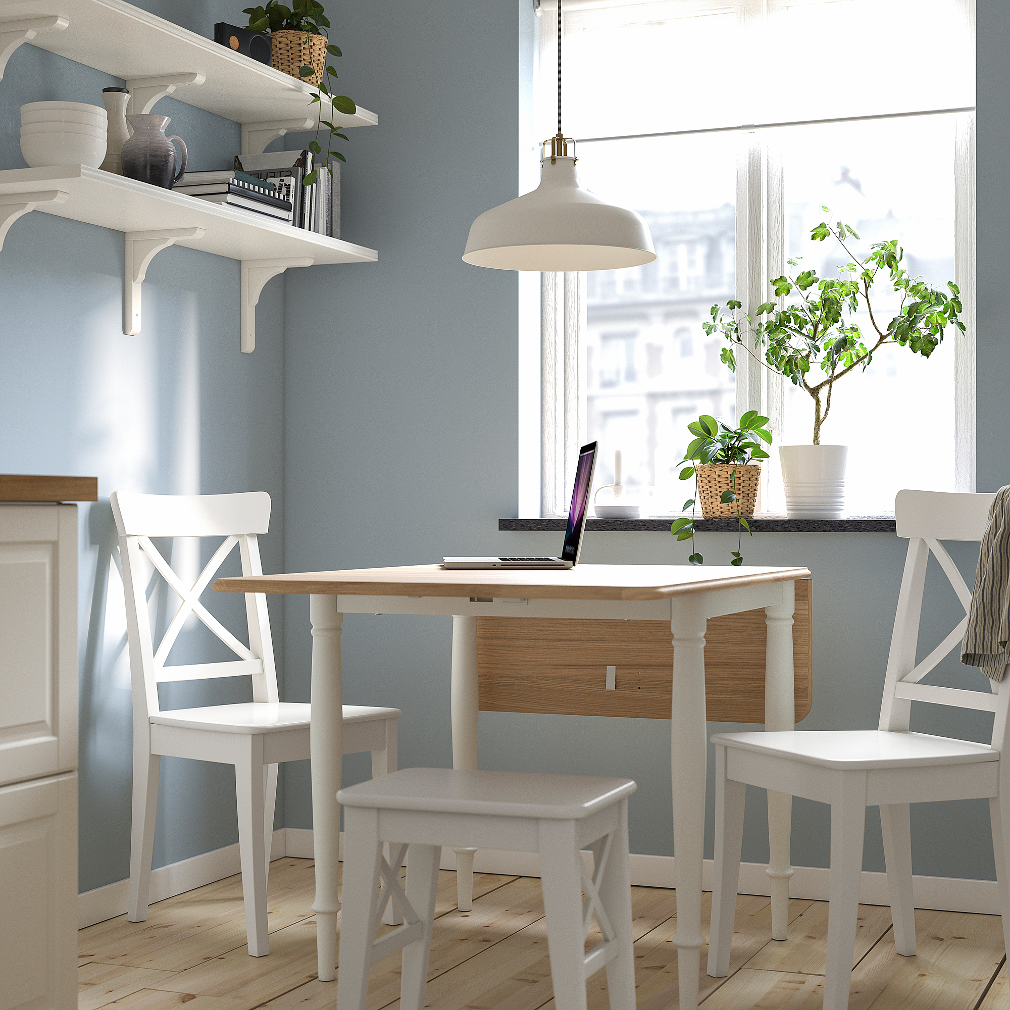 DANDERYD/INGOLF 一桌二椅