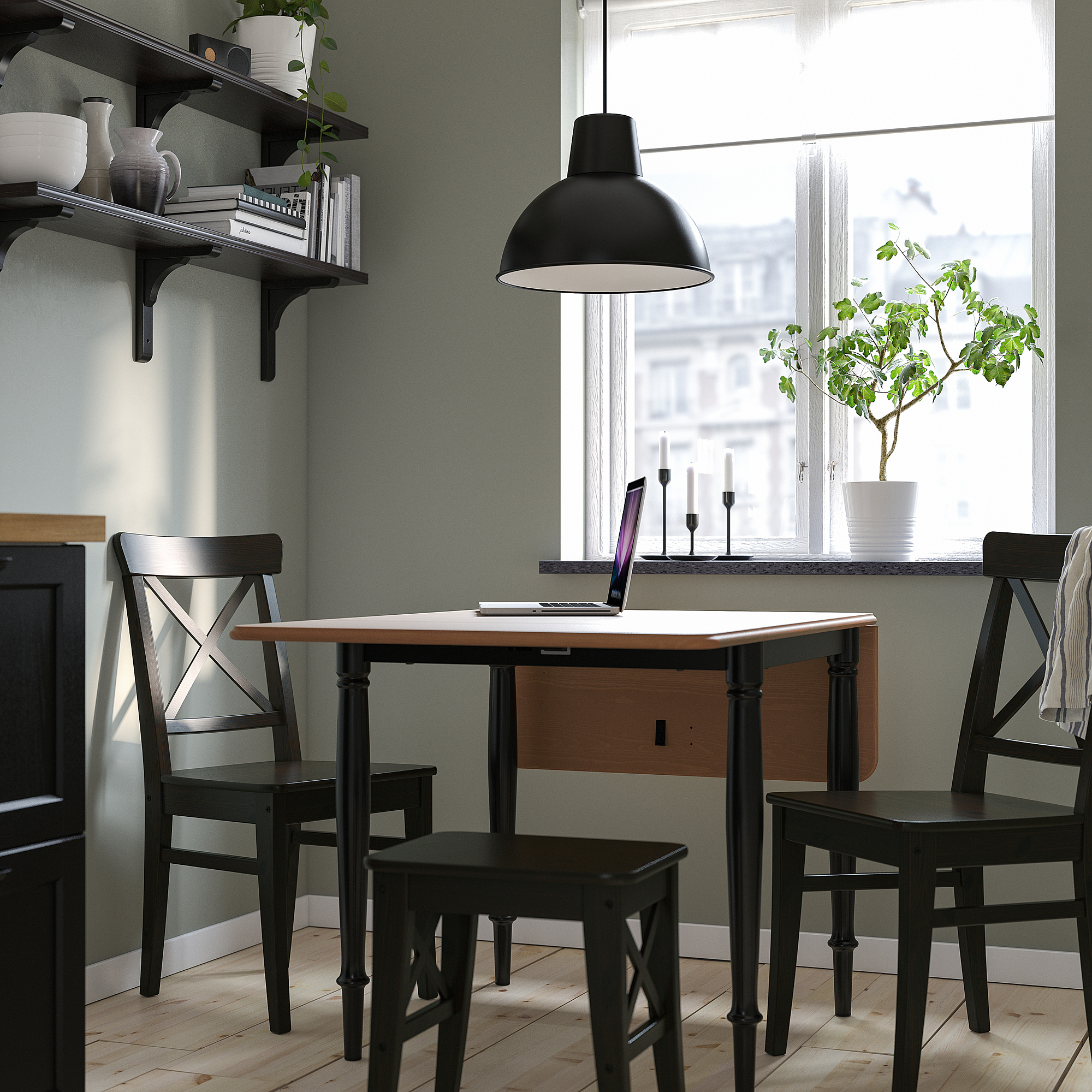 DANDERYD/INGOLF 一桌二椅
