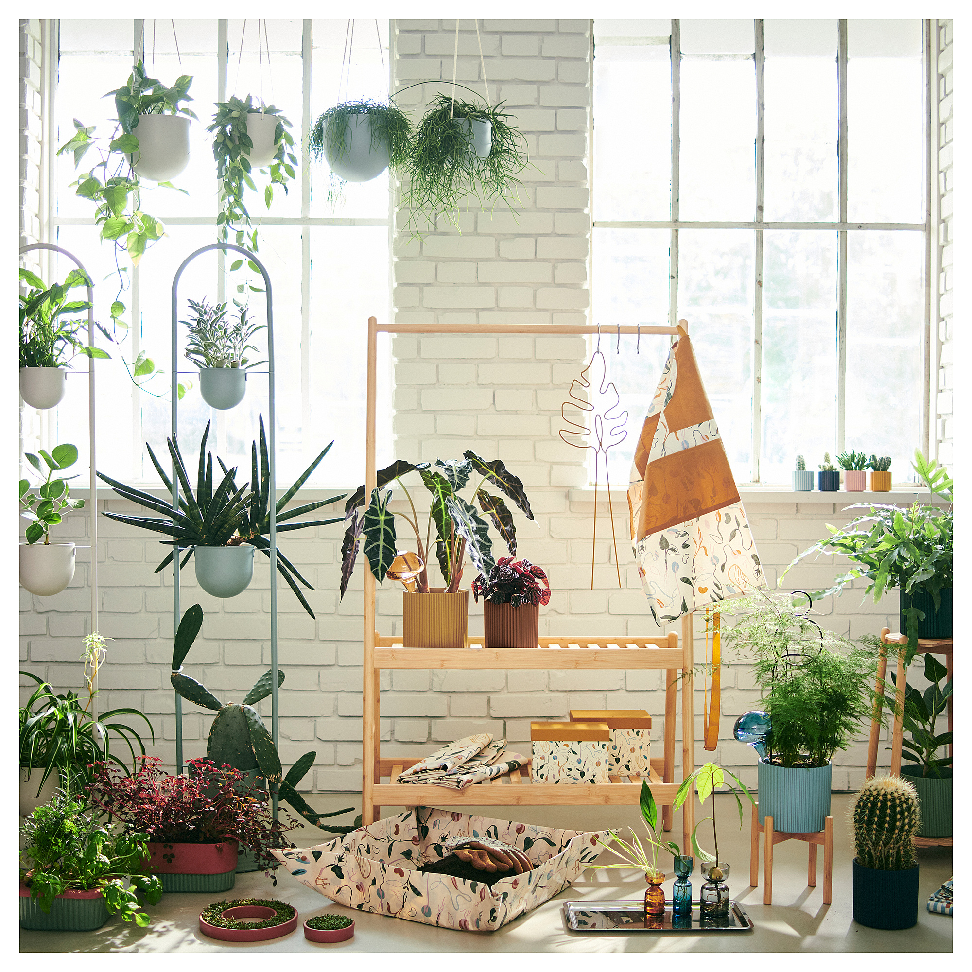 DAKSJUS plant stand