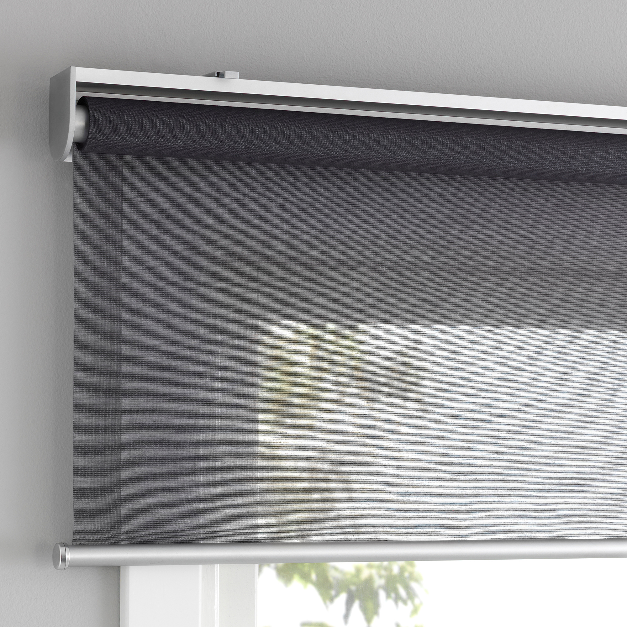 SKOGSKLÖVER roller blind