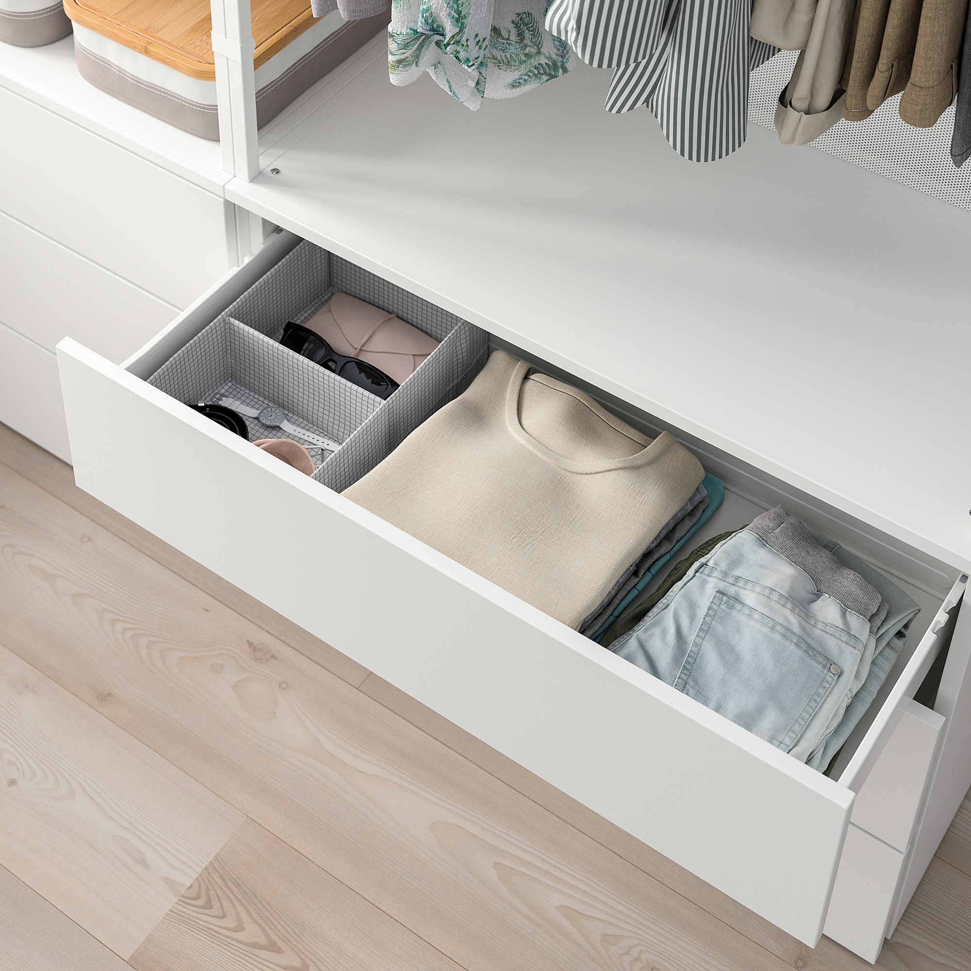 PLATSA wardrobe with 6 drawers