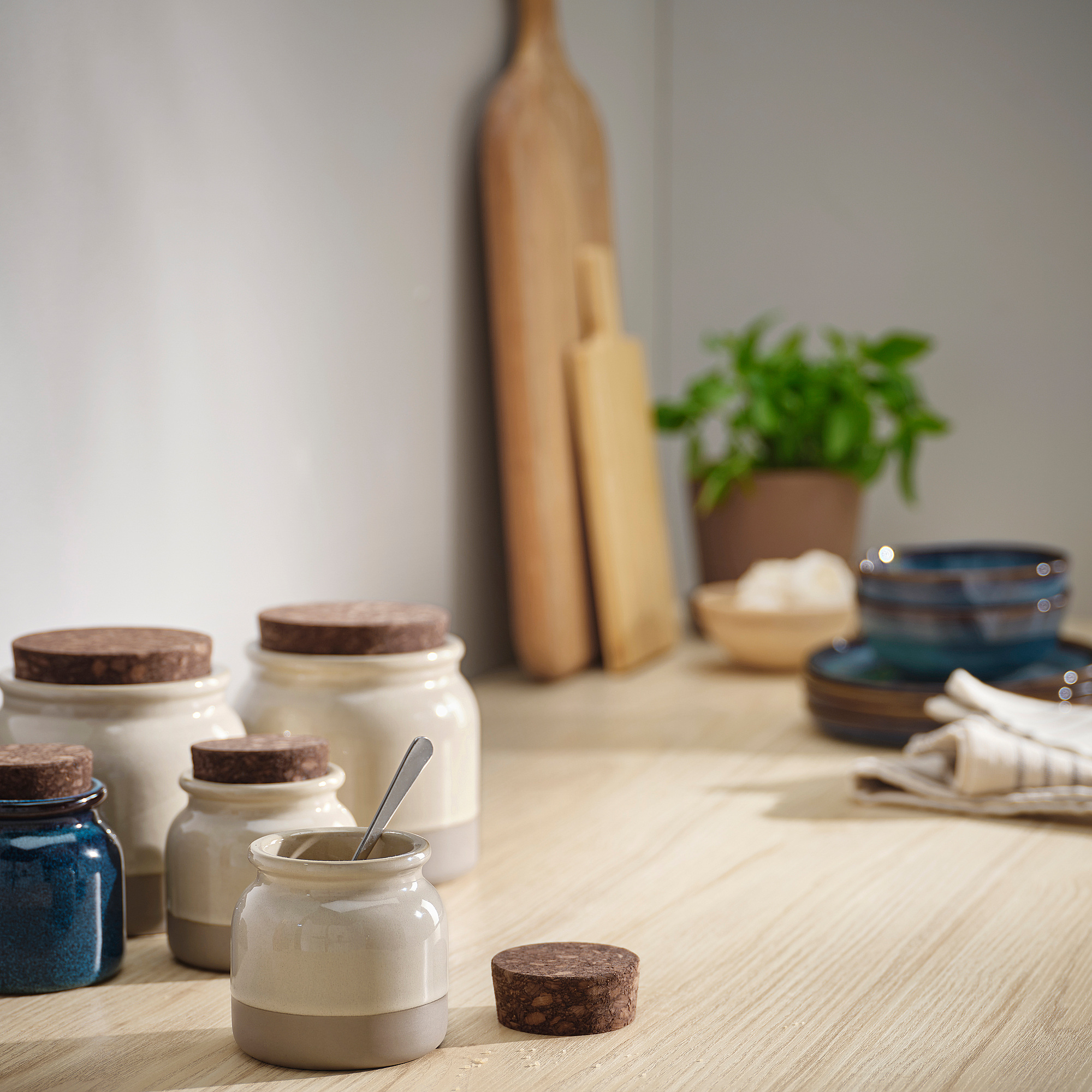 BRUGDHAJ jar with lid