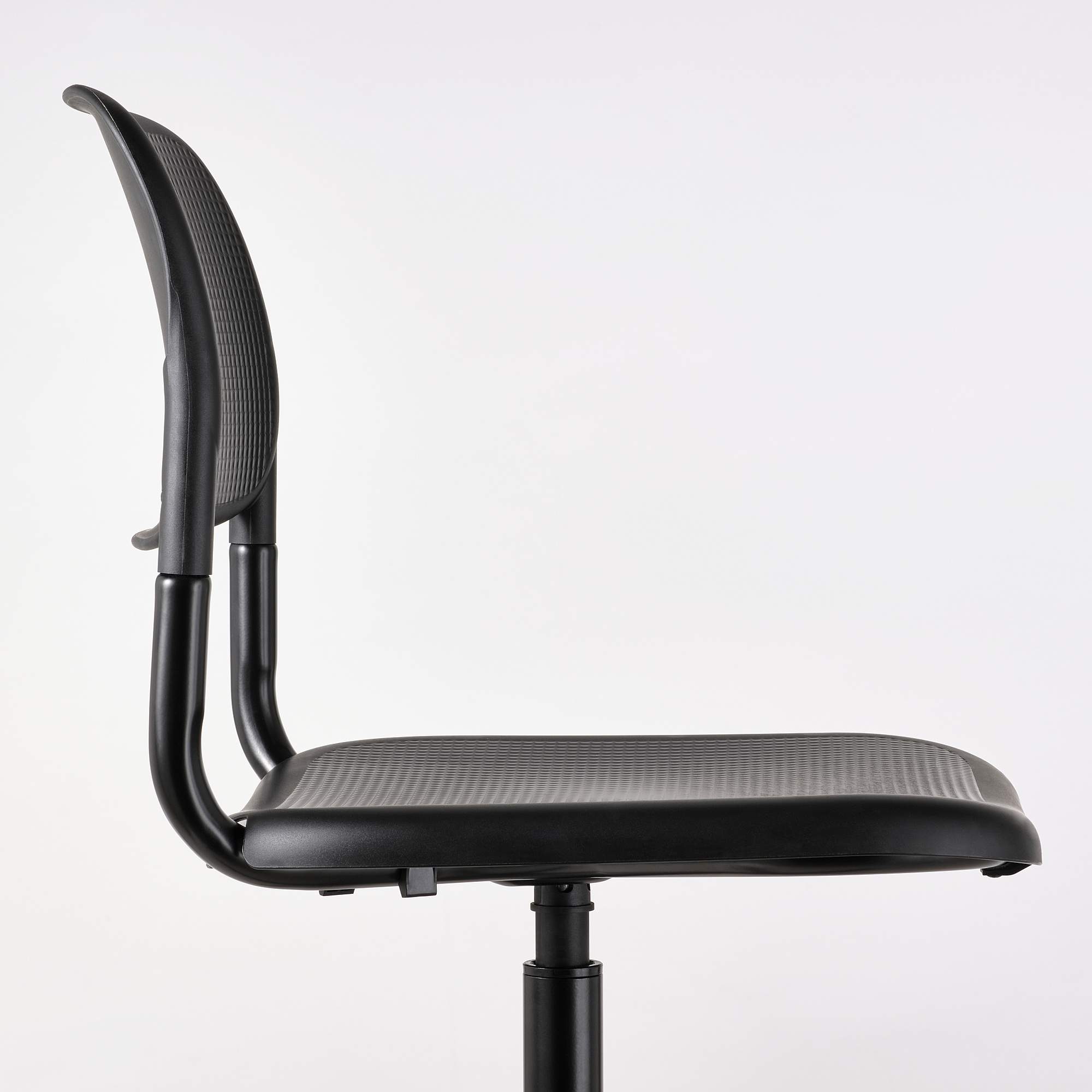 SMÄLLEN swivel chair