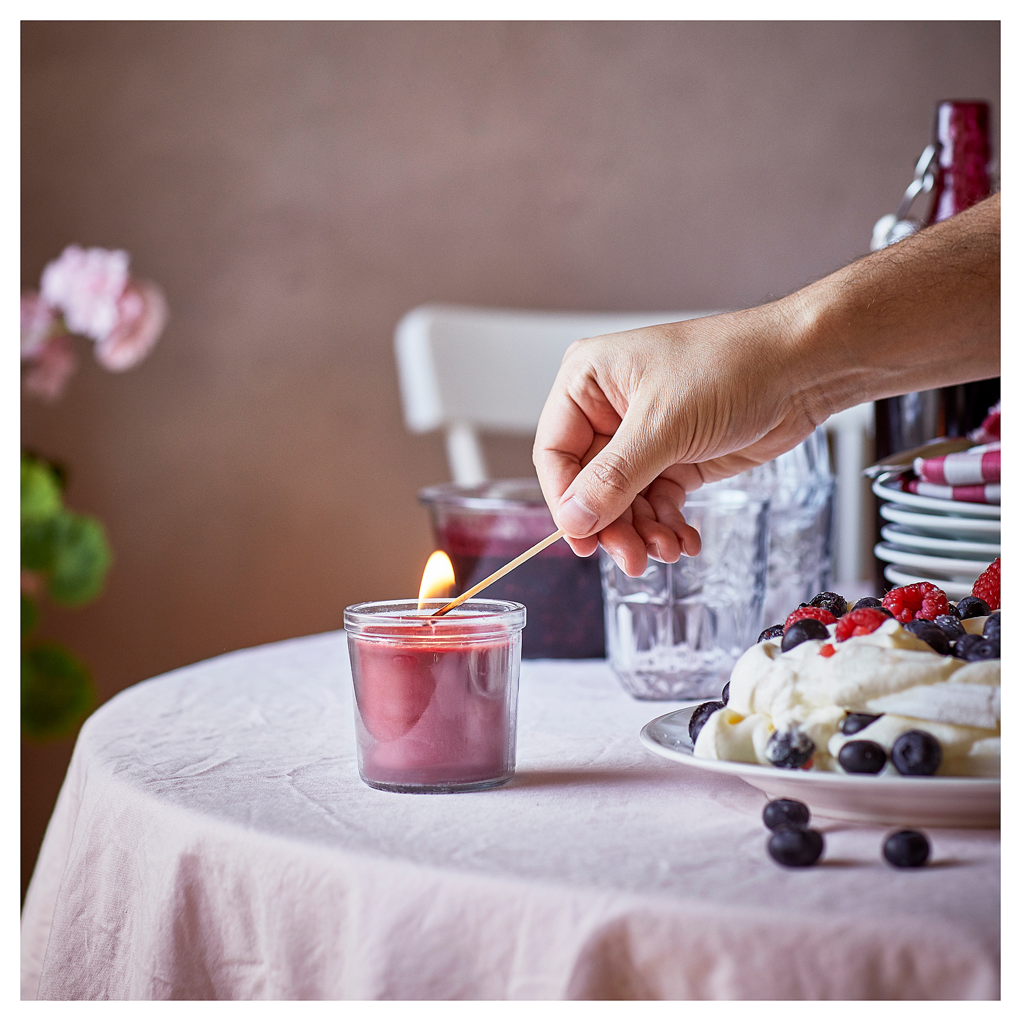 STÖRTSKÖN scented candle in glass