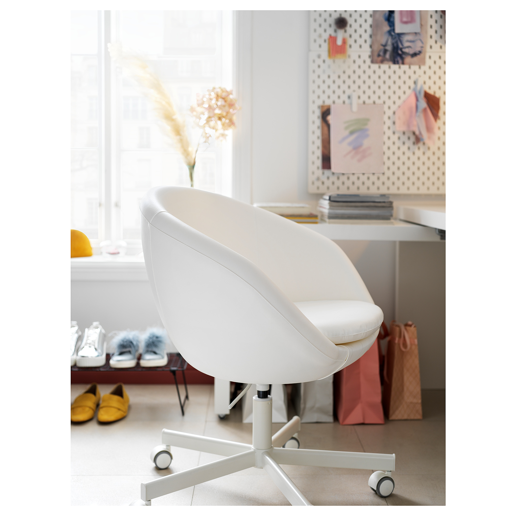 SKRUVSTA swivel chair