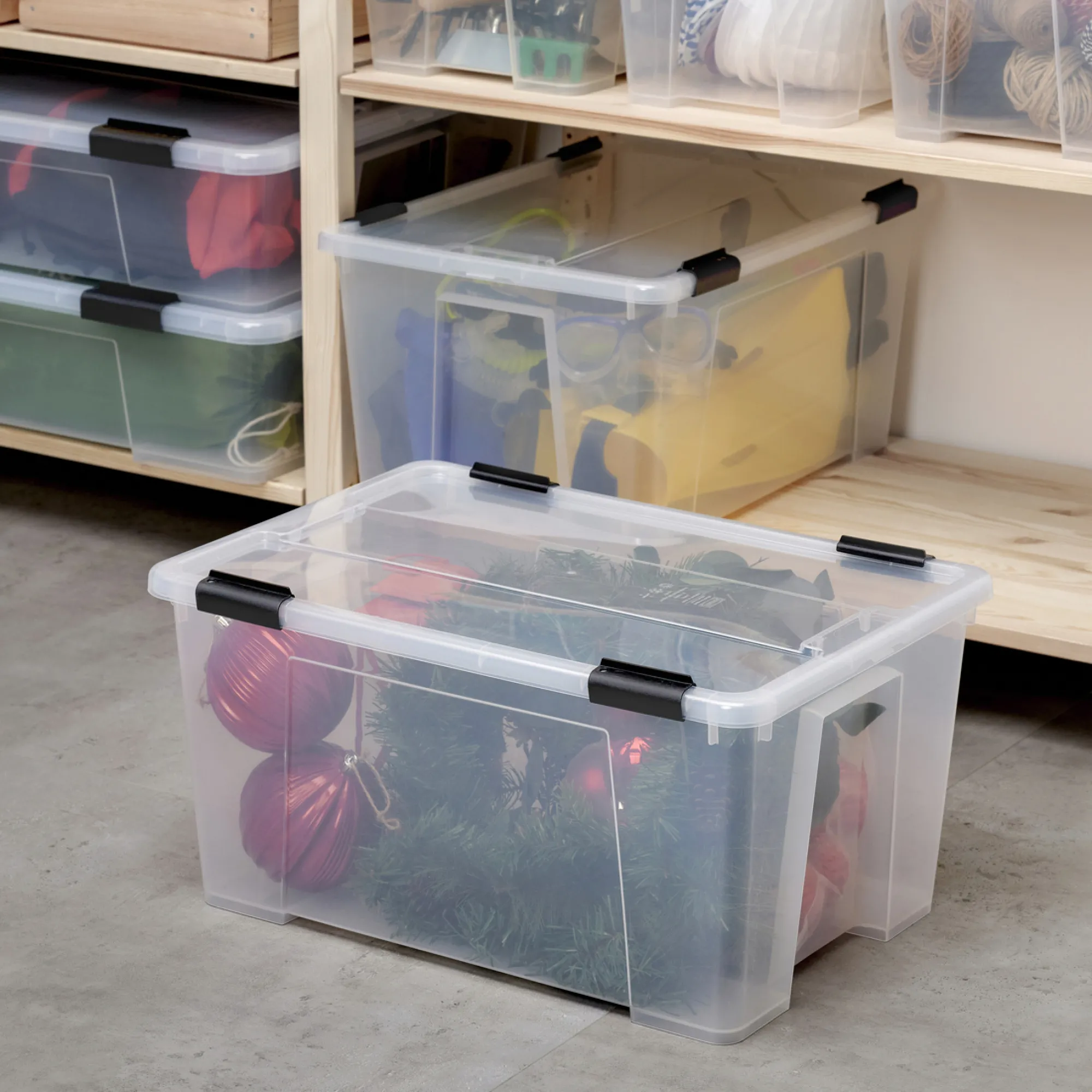SAMLA box with lid