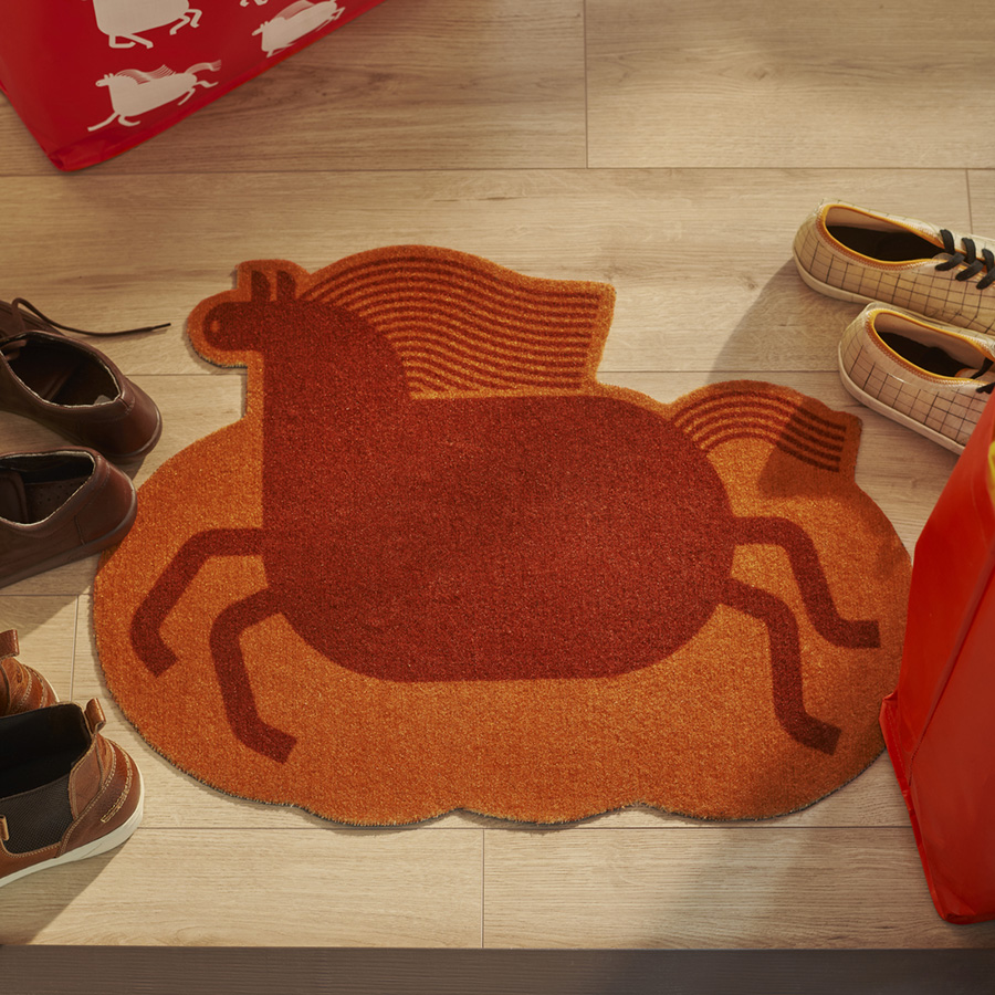door mat with red horse 