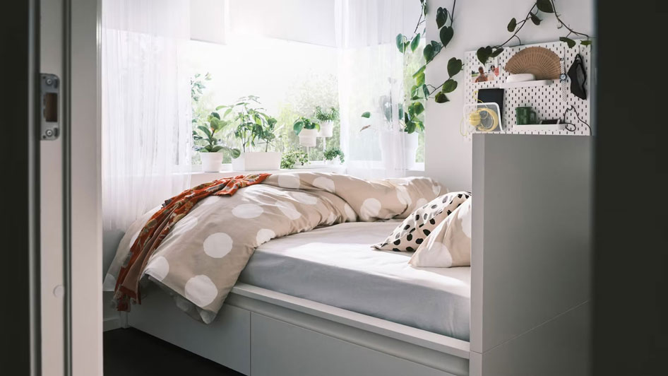 A feel-good modern bedroom where dreams are hatched